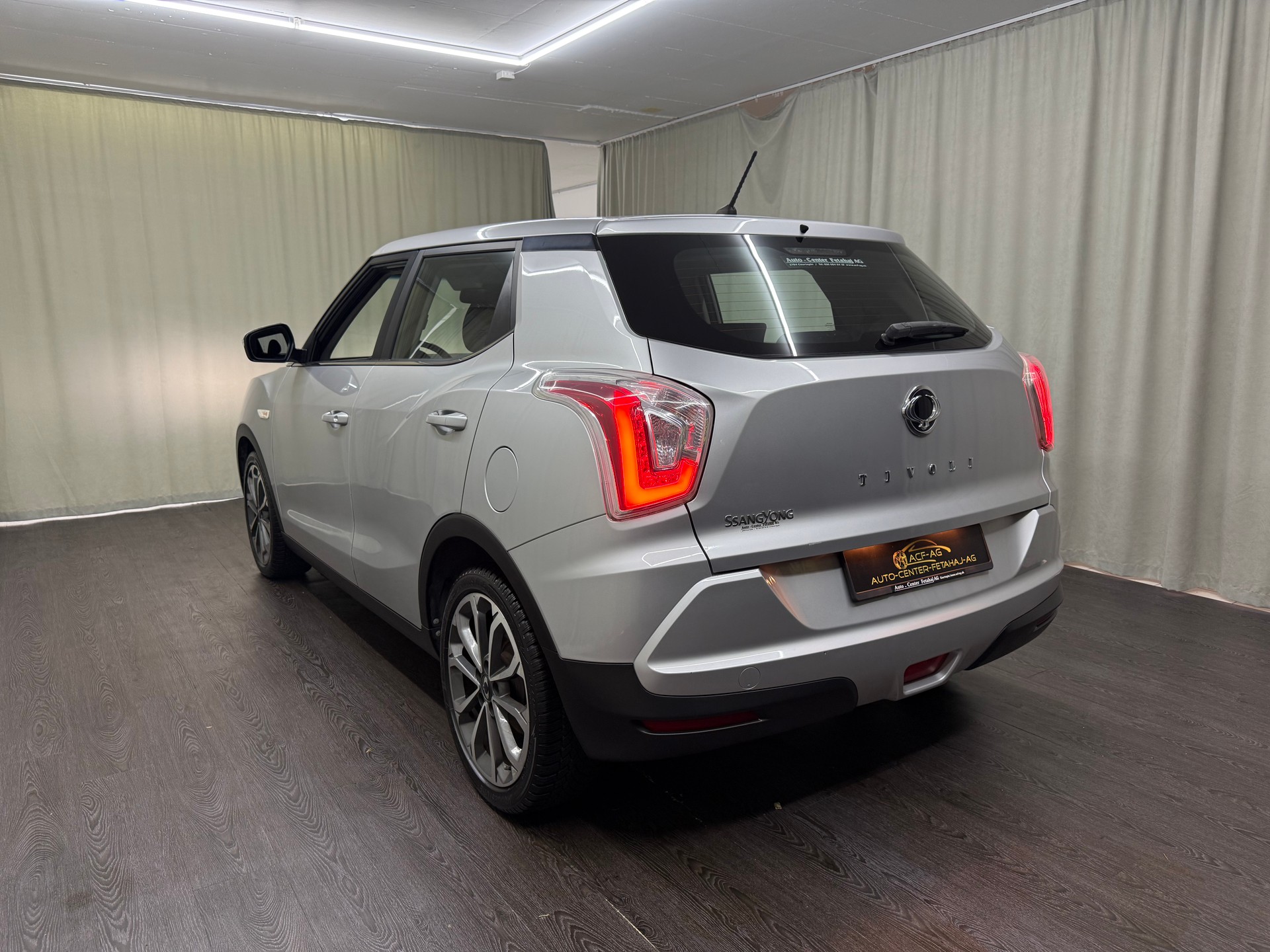 KGM-SsangYong Tivoli 1.6 e-XGi Sapphire 2WD-image-3