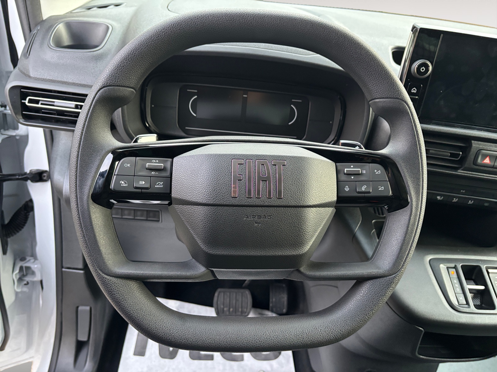 FIAT DOBLO KASTENWAGEN 1.5 BlueHDi L1 650kg 130 PS AUTOMAT-image-5