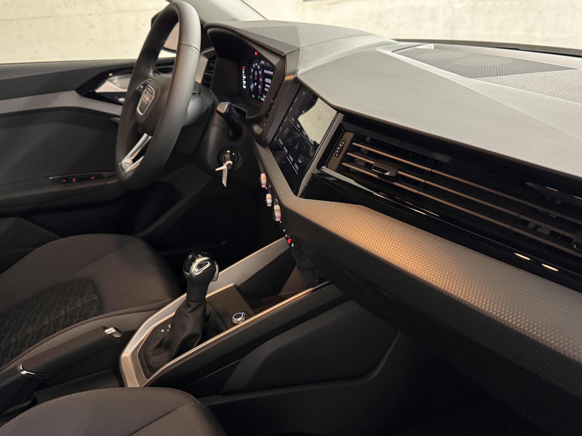 AUDI A1 Sportback 30 TFSI Attraction S-tronic-image-11