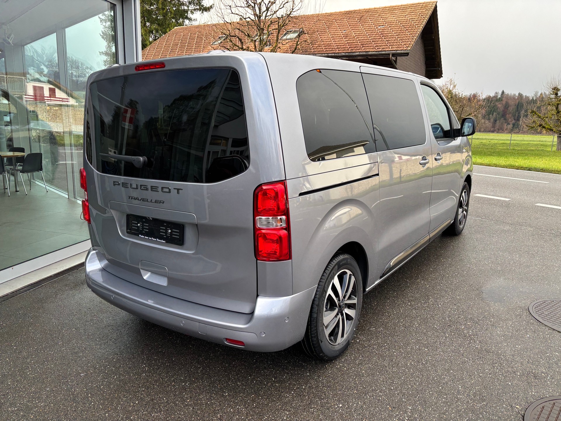 PEUGEOT Traveller Business VIP Standard BHDi-image-3