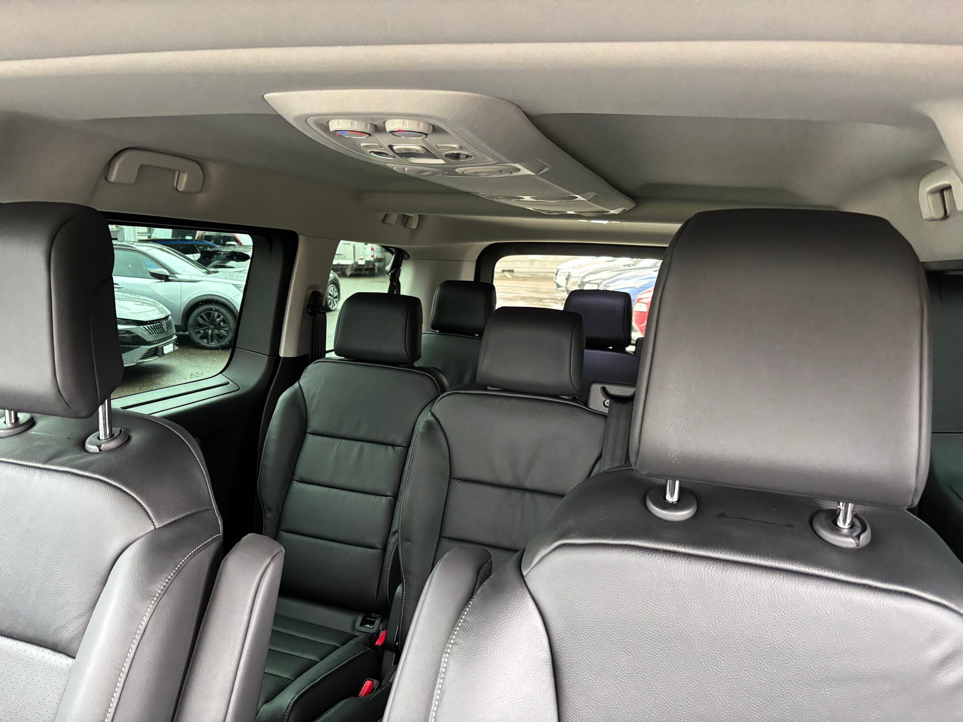PEUGEOT Traveller Business VIP Standard BHDi-image-14