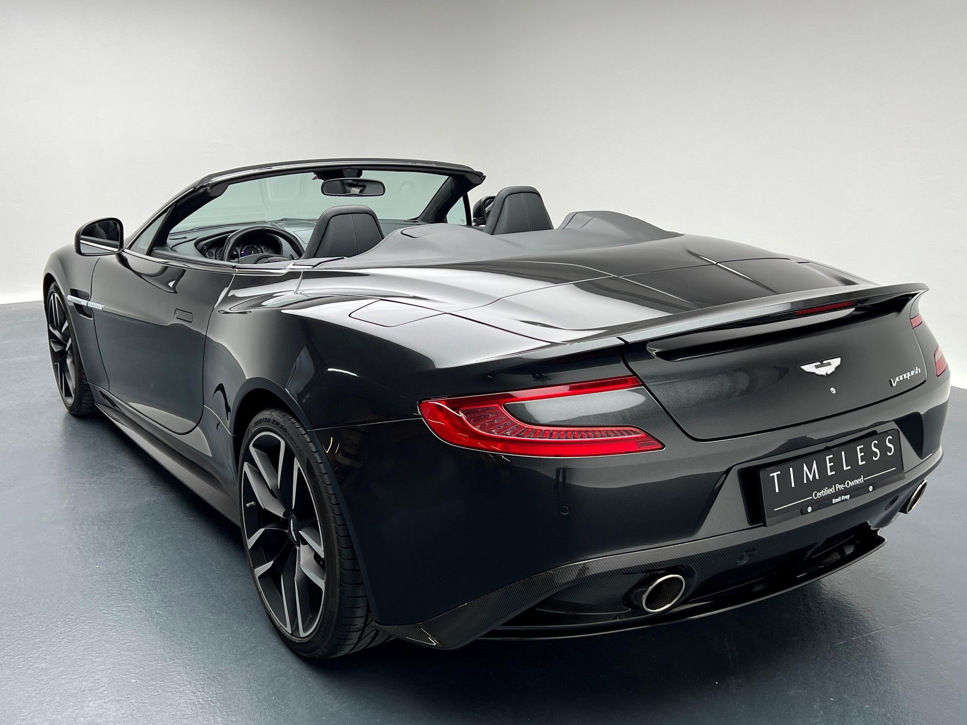 ASTON MARTIN Vanquish Volante 6.0 V12-showroom-element-1