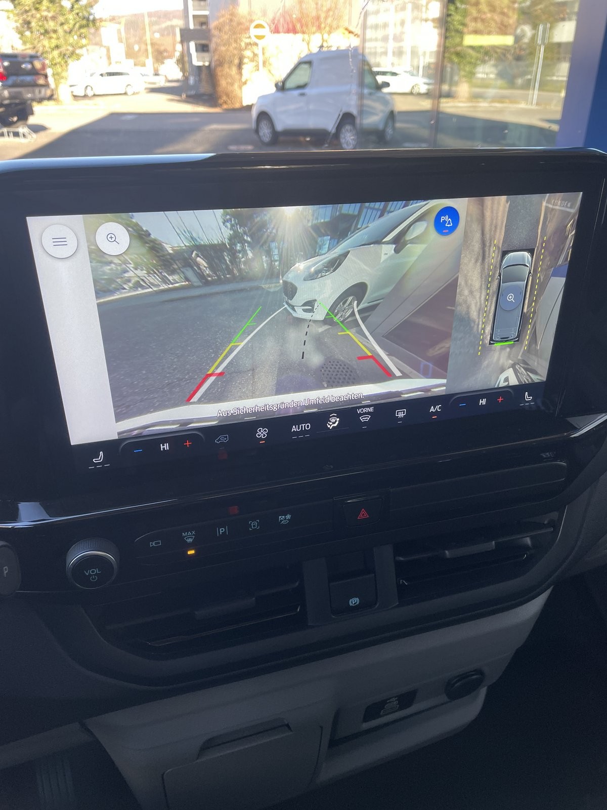 FORD Transit Custom Van 320 L1 2.5 Duratec 233 Sport PHEV-image-5