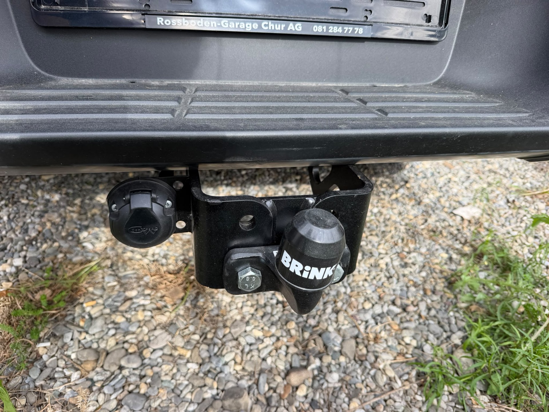 TOYOTA Hilux 2.8d MHEV Invincible Double Cab 4x4-image-15