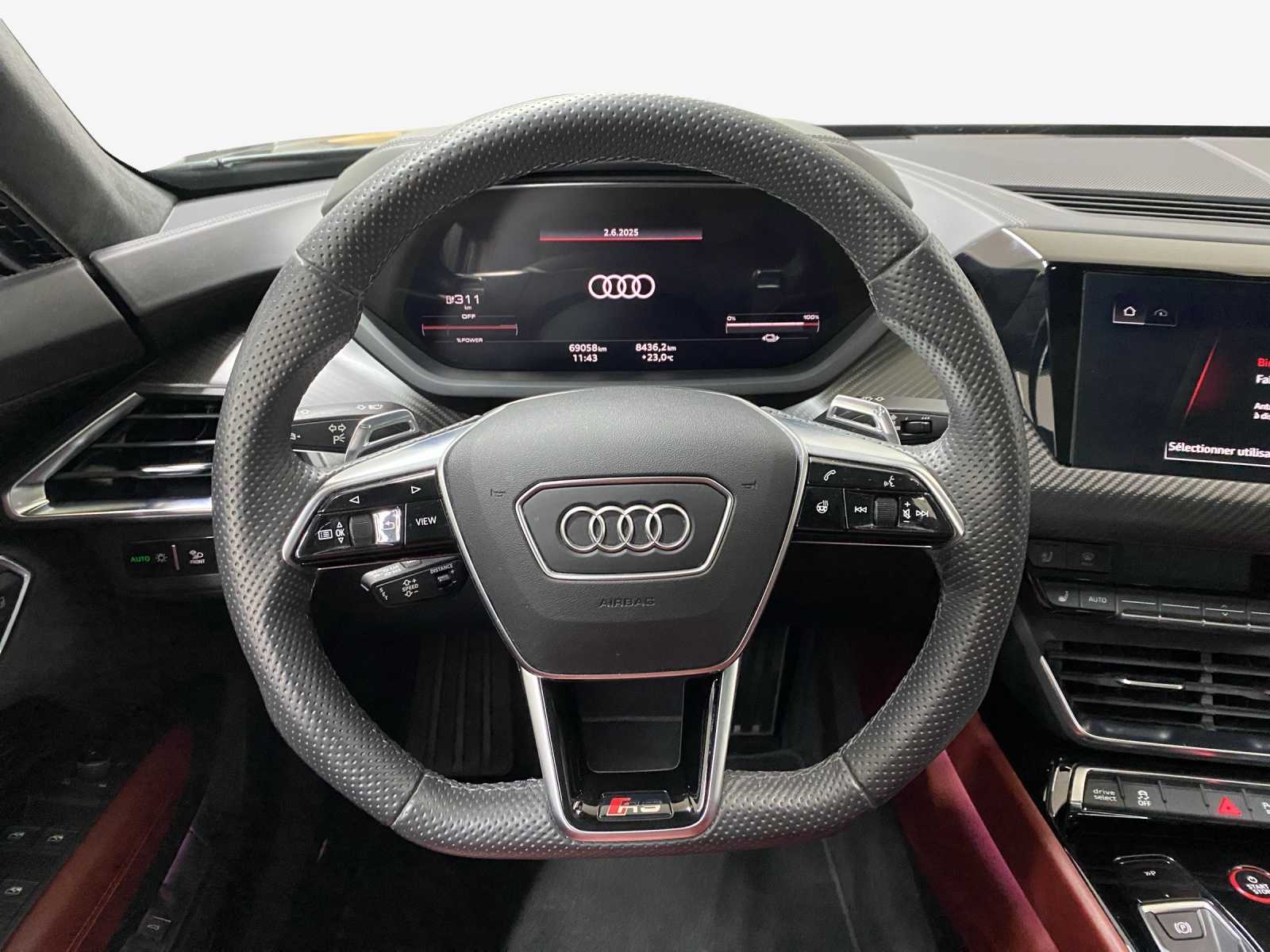 AUDI RS e-tron GT quattro-image-10