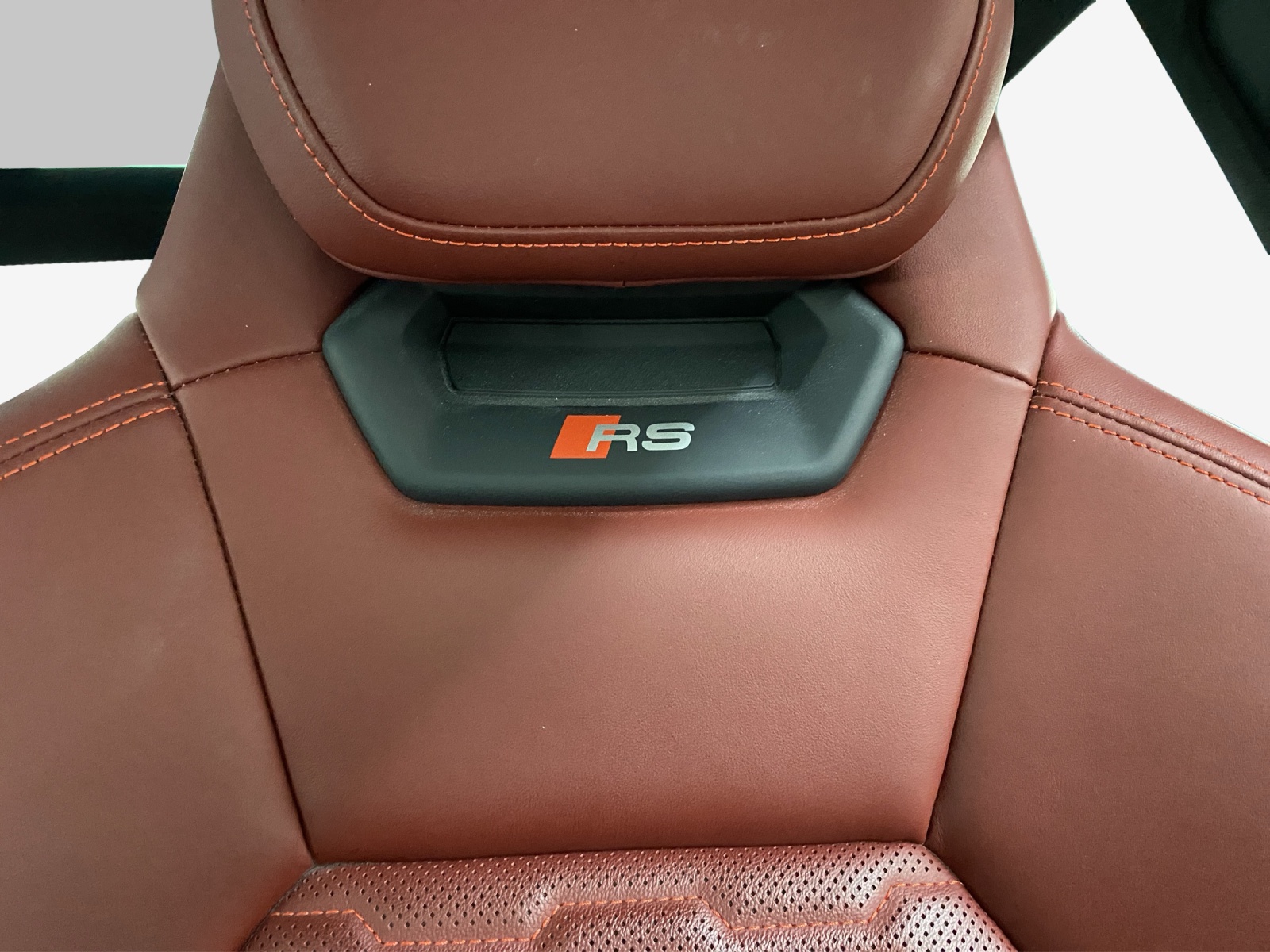 AUDI RS e-tron GT quattro-image-16