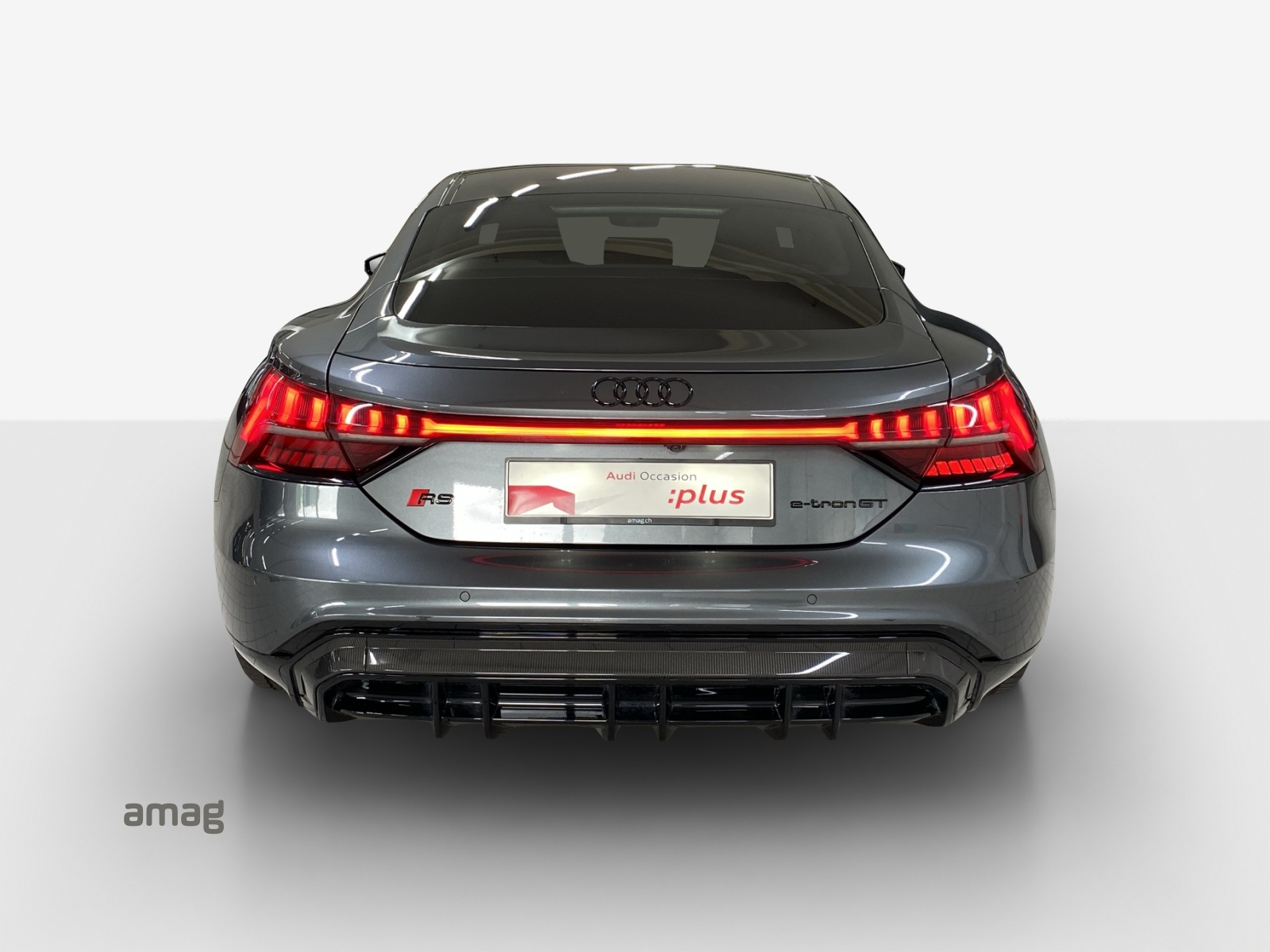 AUDI RS e-tron GT quattro-image-4