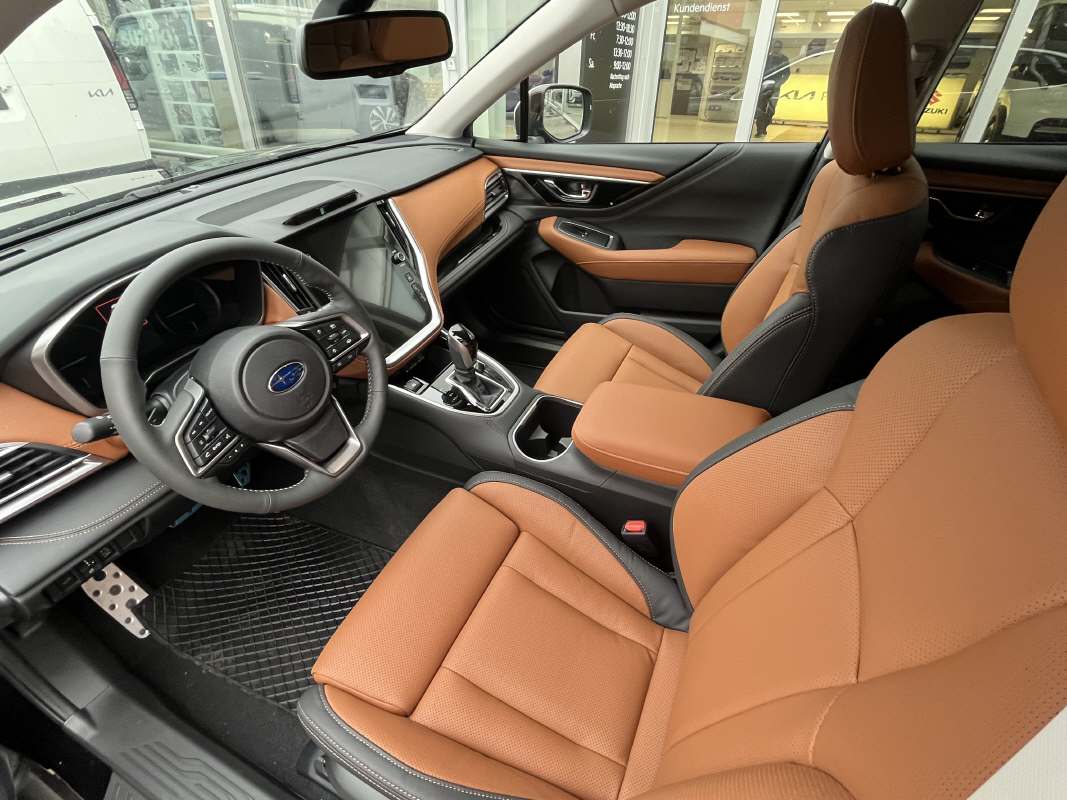 SUBARU Outback 2.5i Final Edition-image-2