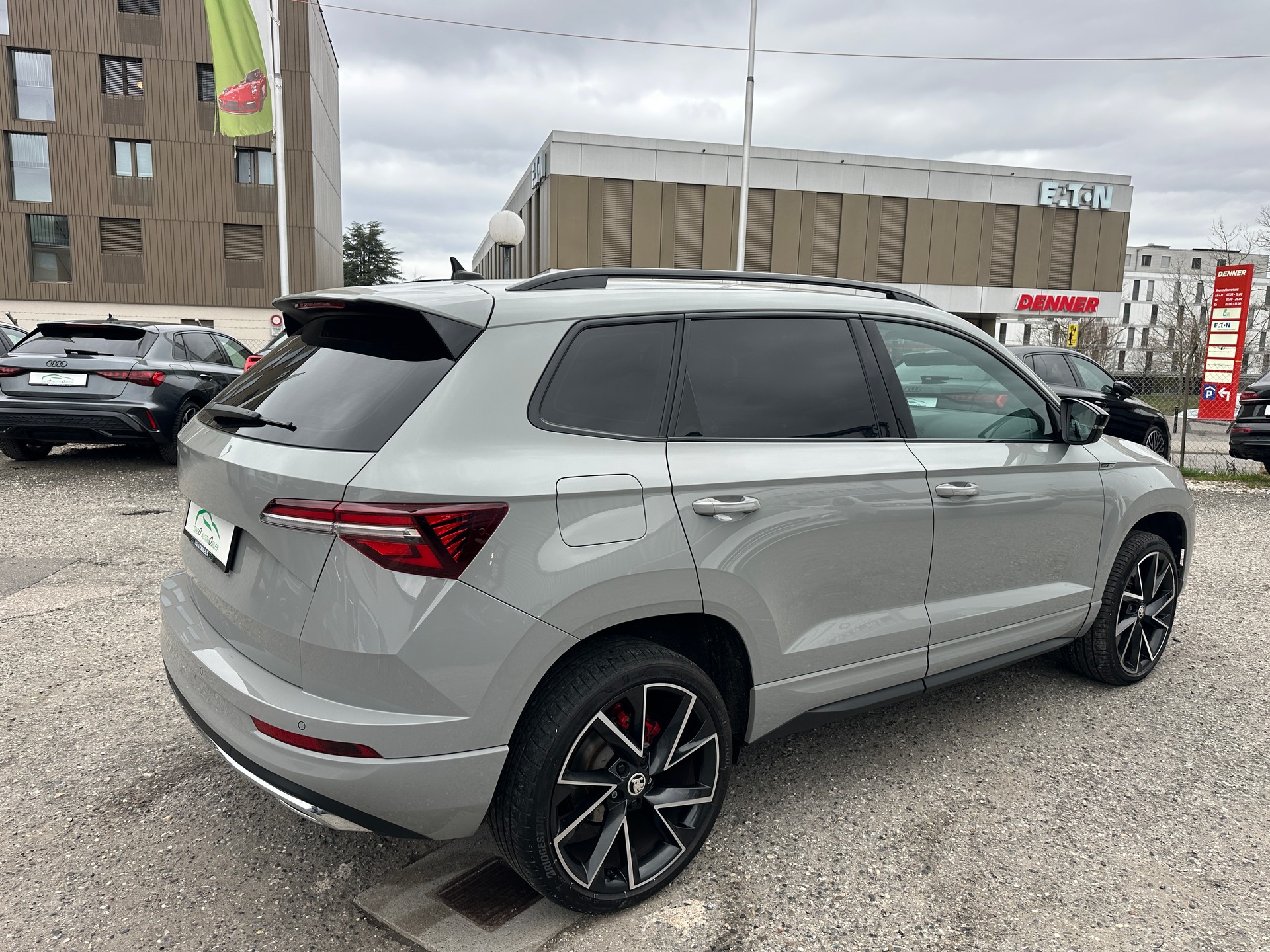 SKODA Karoq 1.5 TSI SportLine DSG-showroom-element-3