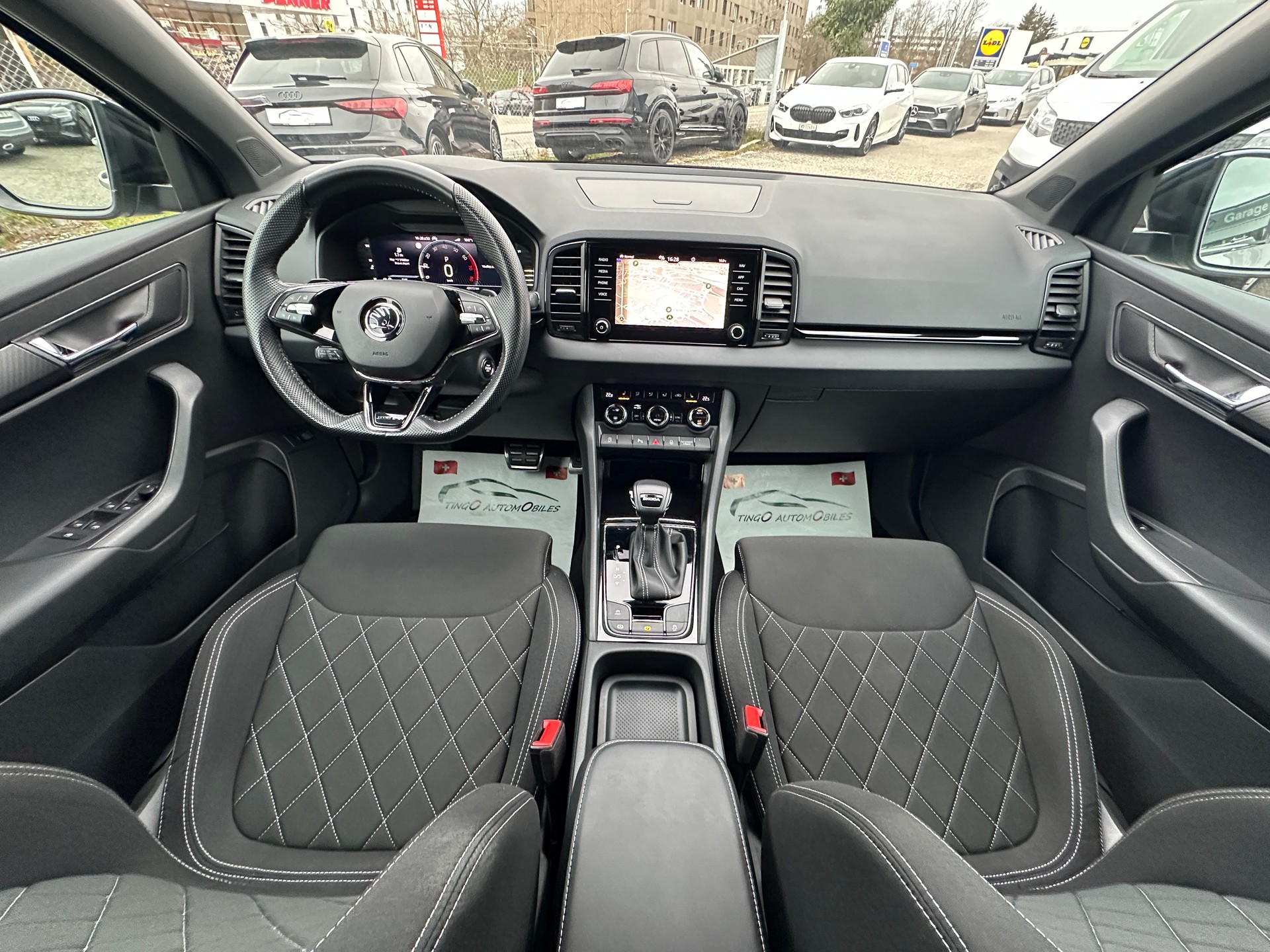 SKODA Karoq 1.5 TSI SportLine DSG-image-14