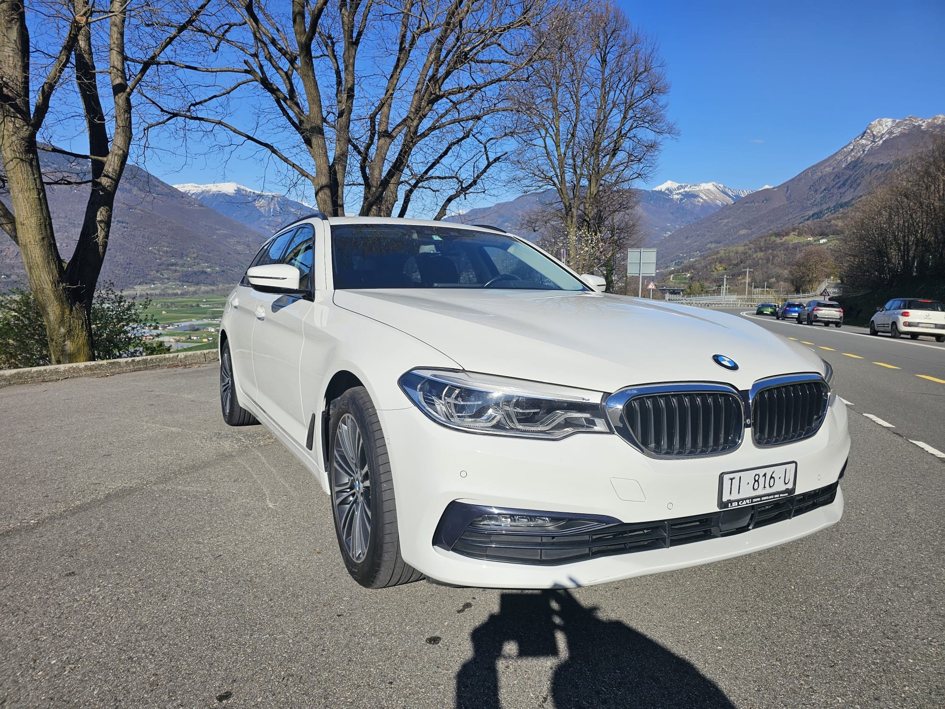 BMW 530d xDrive Touring Sport Line Steptronic-image-0
