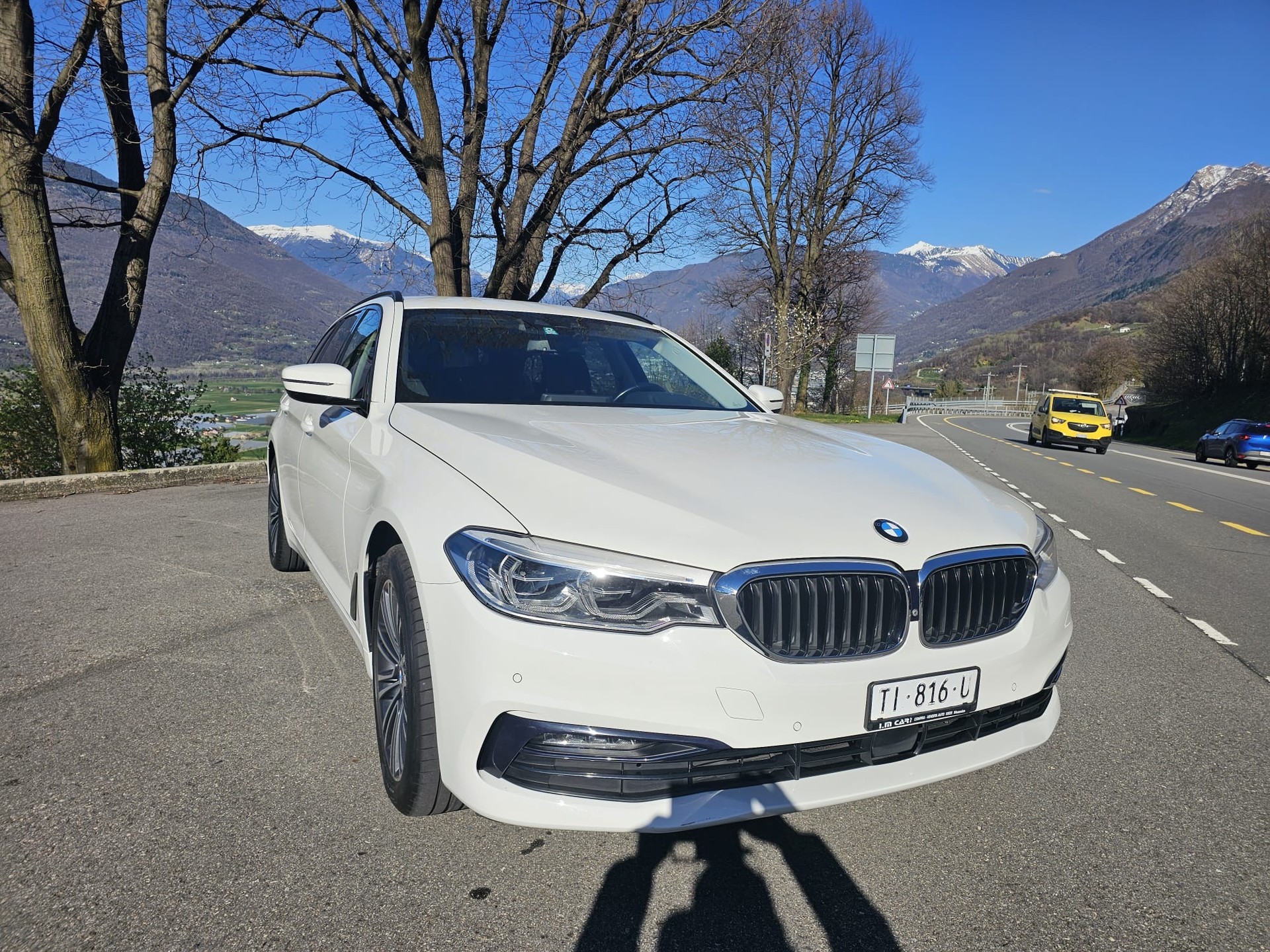 BMW 530d xDrive Touring Sport Line Steptronic-image-3