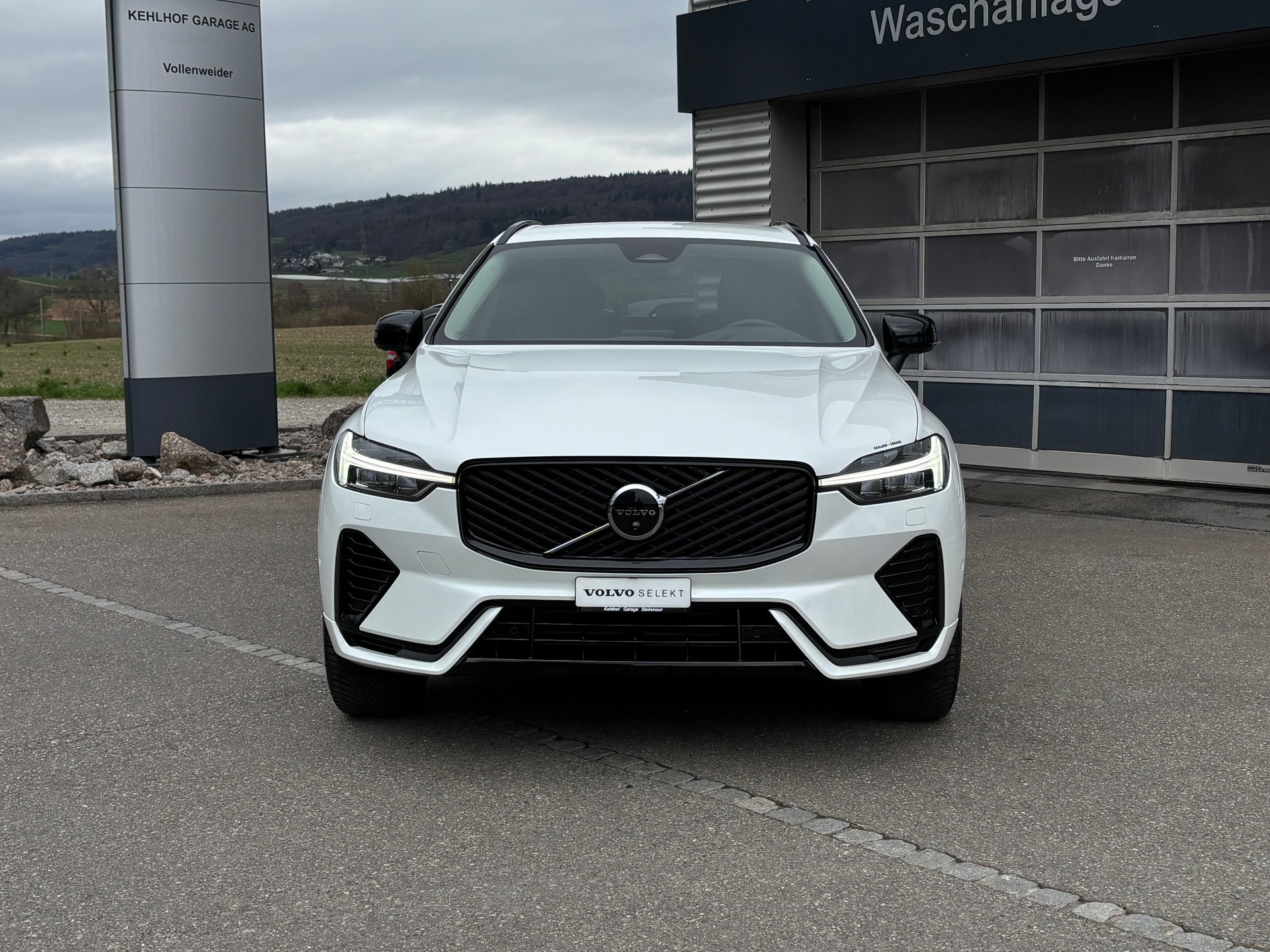 VOLVO XC60 2.0 T8 TE Plus Dark eAWD-image-7