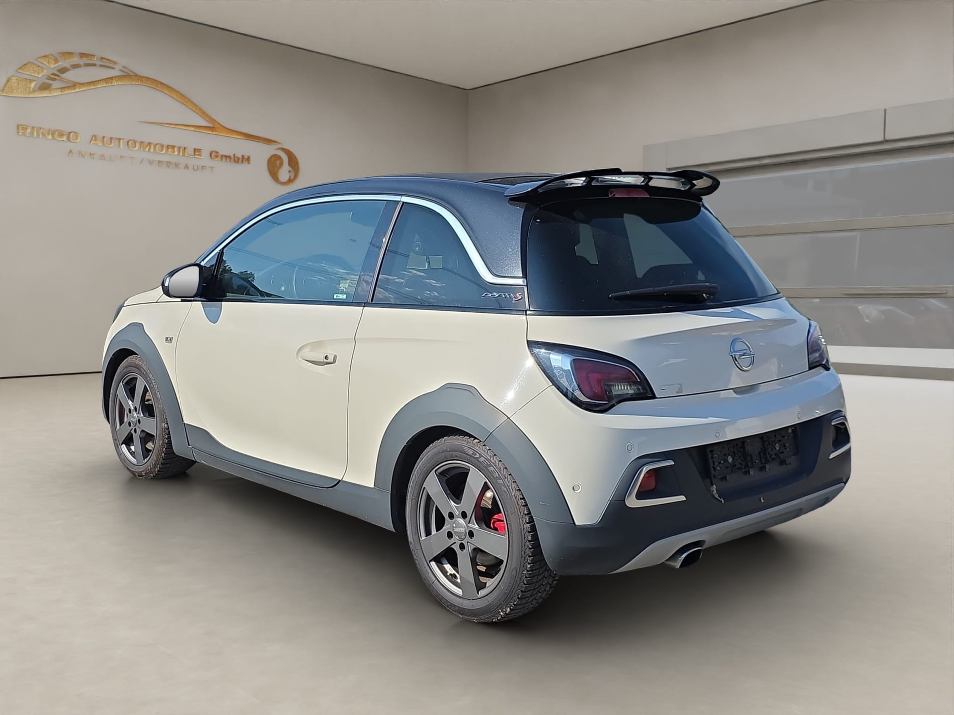 OPEL Adam 1.4 Turbo ROCKS S-image-4