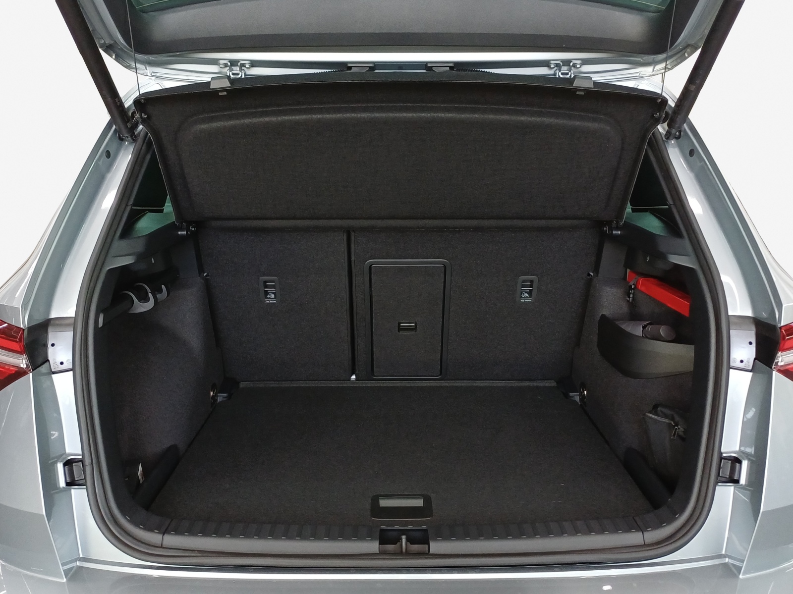 SKODA Karoq 2.0 TSI SportLine 4x4 DSG-image-12