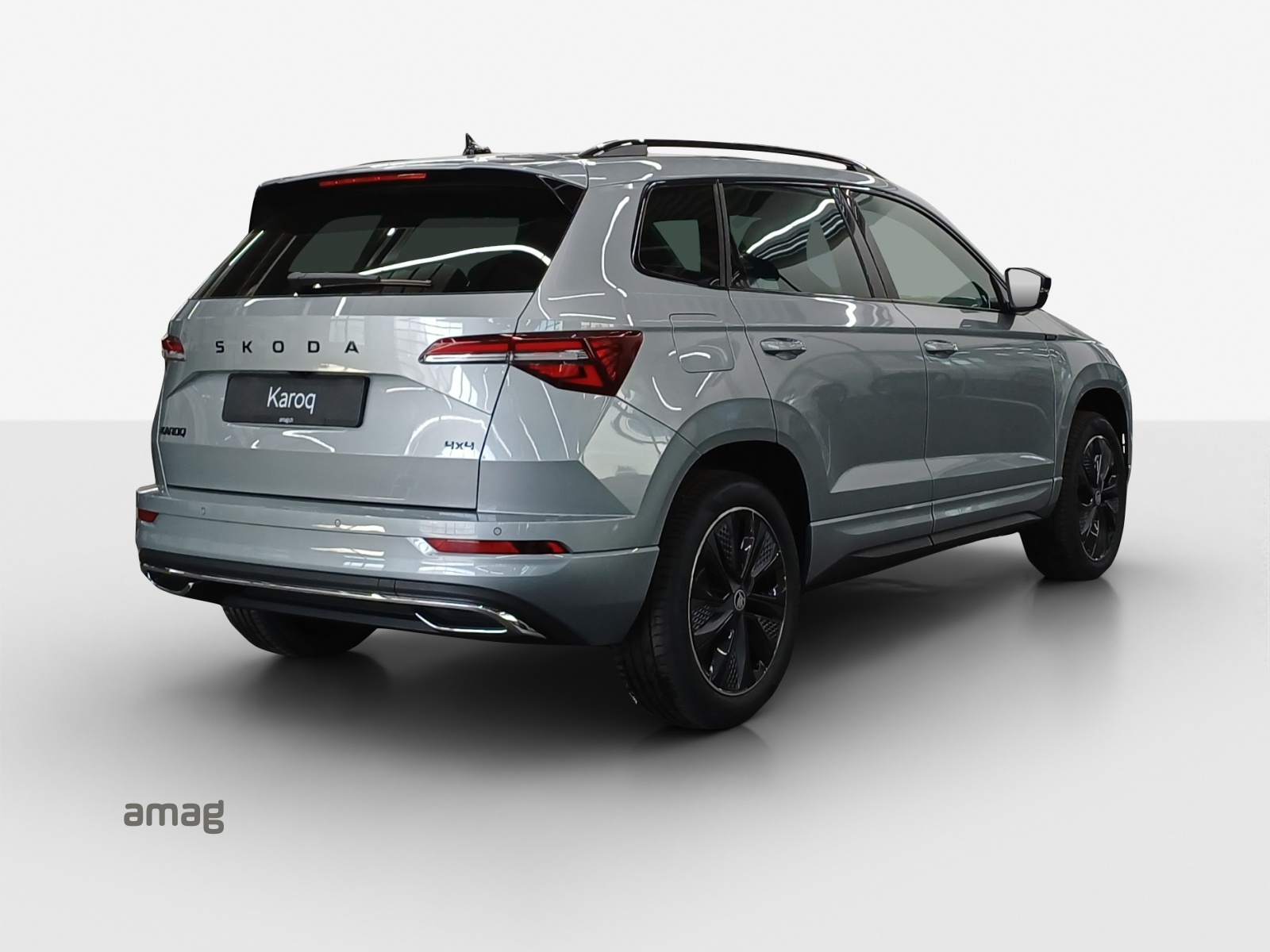 SKODA Karoq 2.0 TSI SportLine 4x4 DSG-image-4