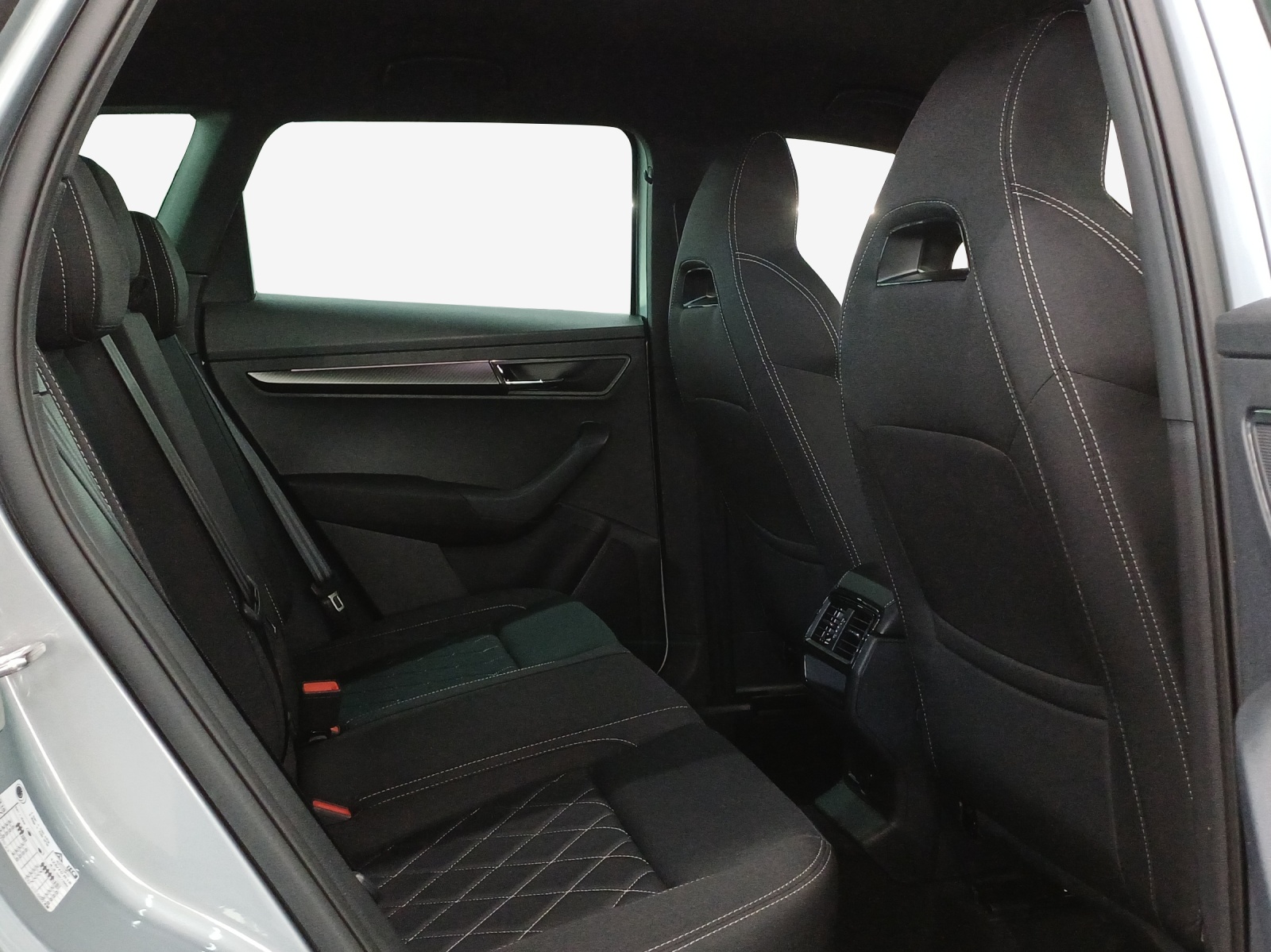 SKODA Karoq 2.0 TSI SportLine 4x4 DSG-image-13