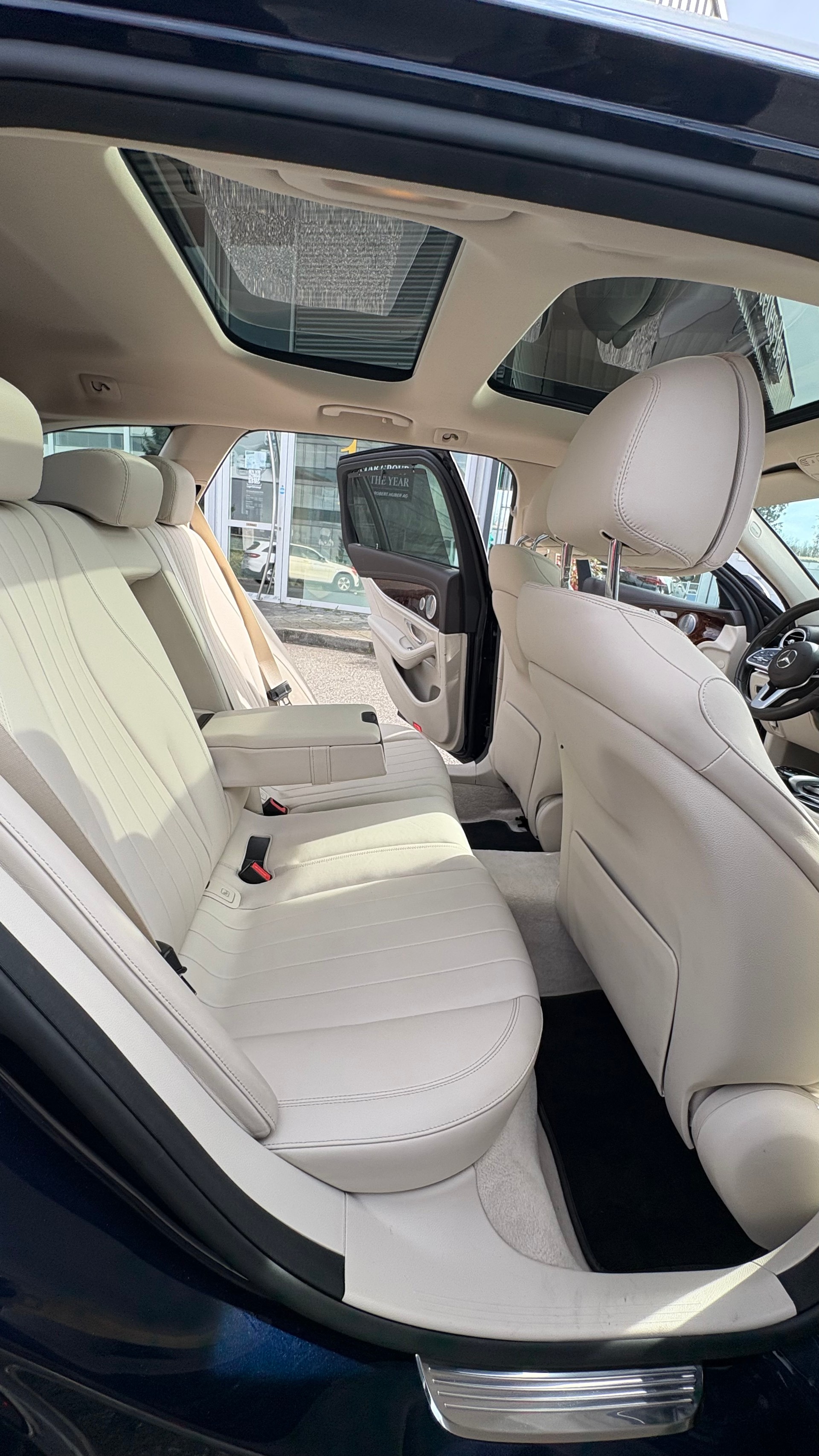 MERCEDES-BENZ E 450 Avantgarde 4 Matic 9G-Tronic-image-5