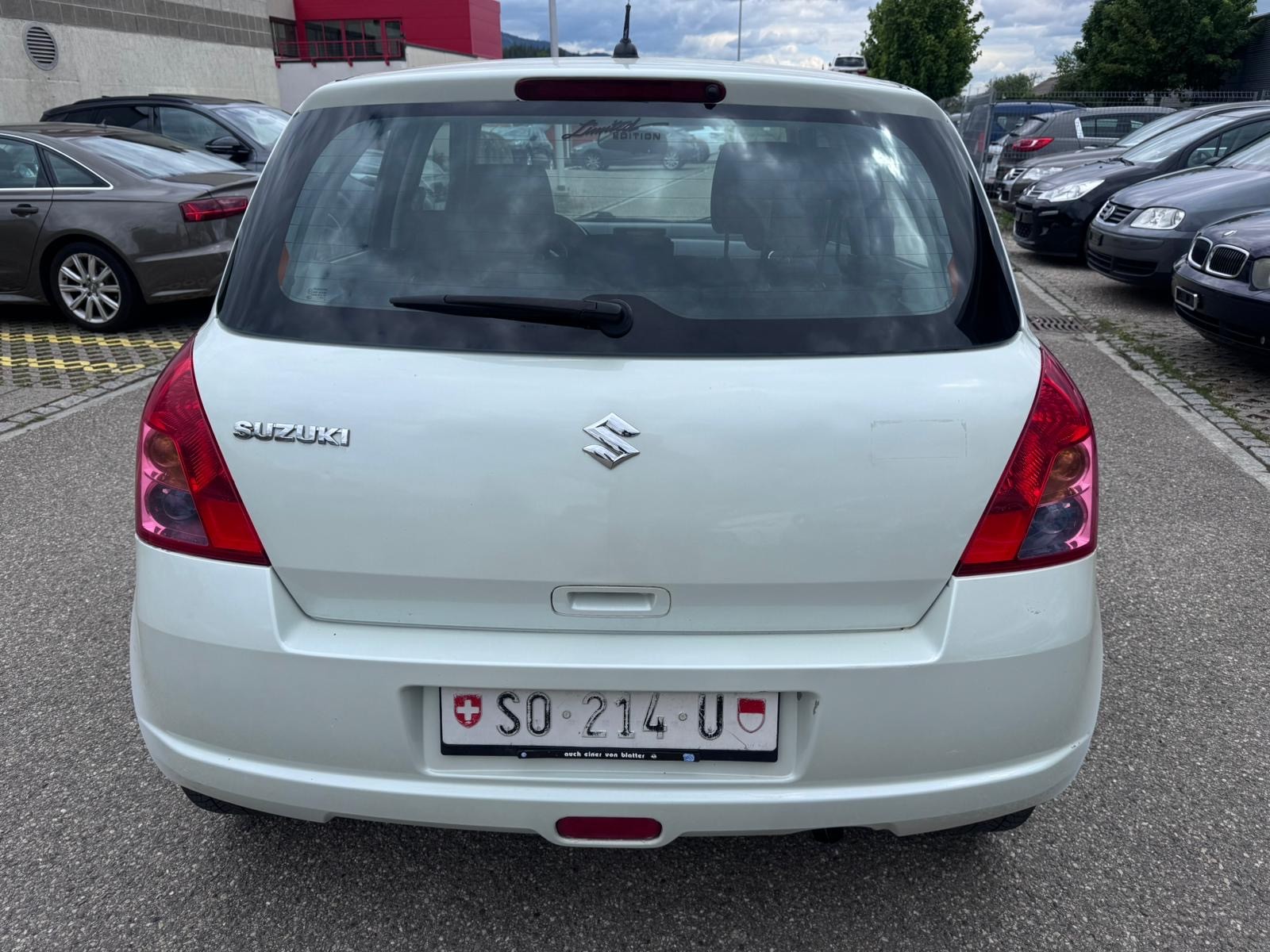 SUZUKI Swift 1.3i 16V GL Top Piz Sulai LE 4x4-image-3