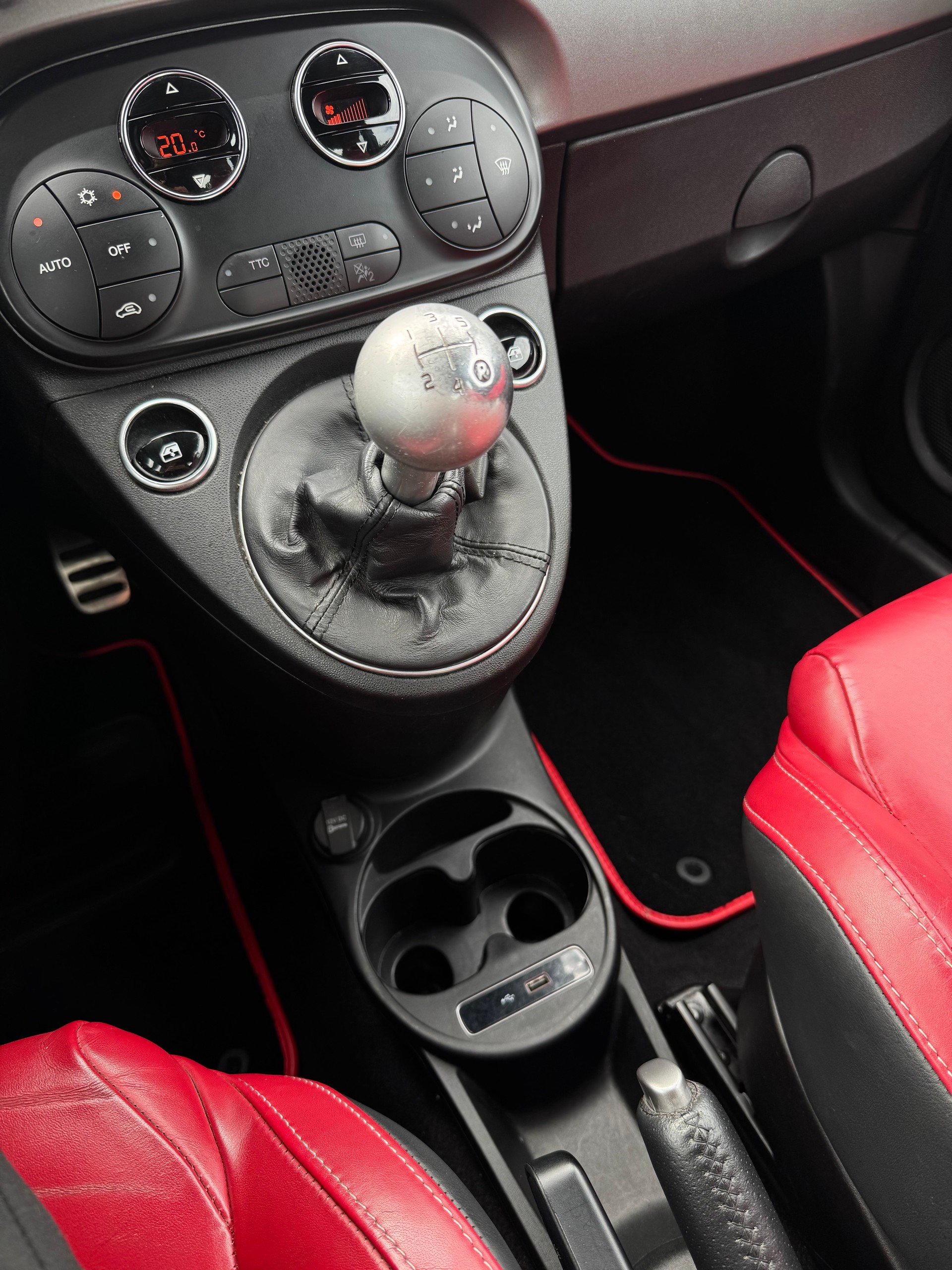 FIAT 595C 1.4 16V Turbo Abarth Turismo / ab MFK 02.2025-image-10