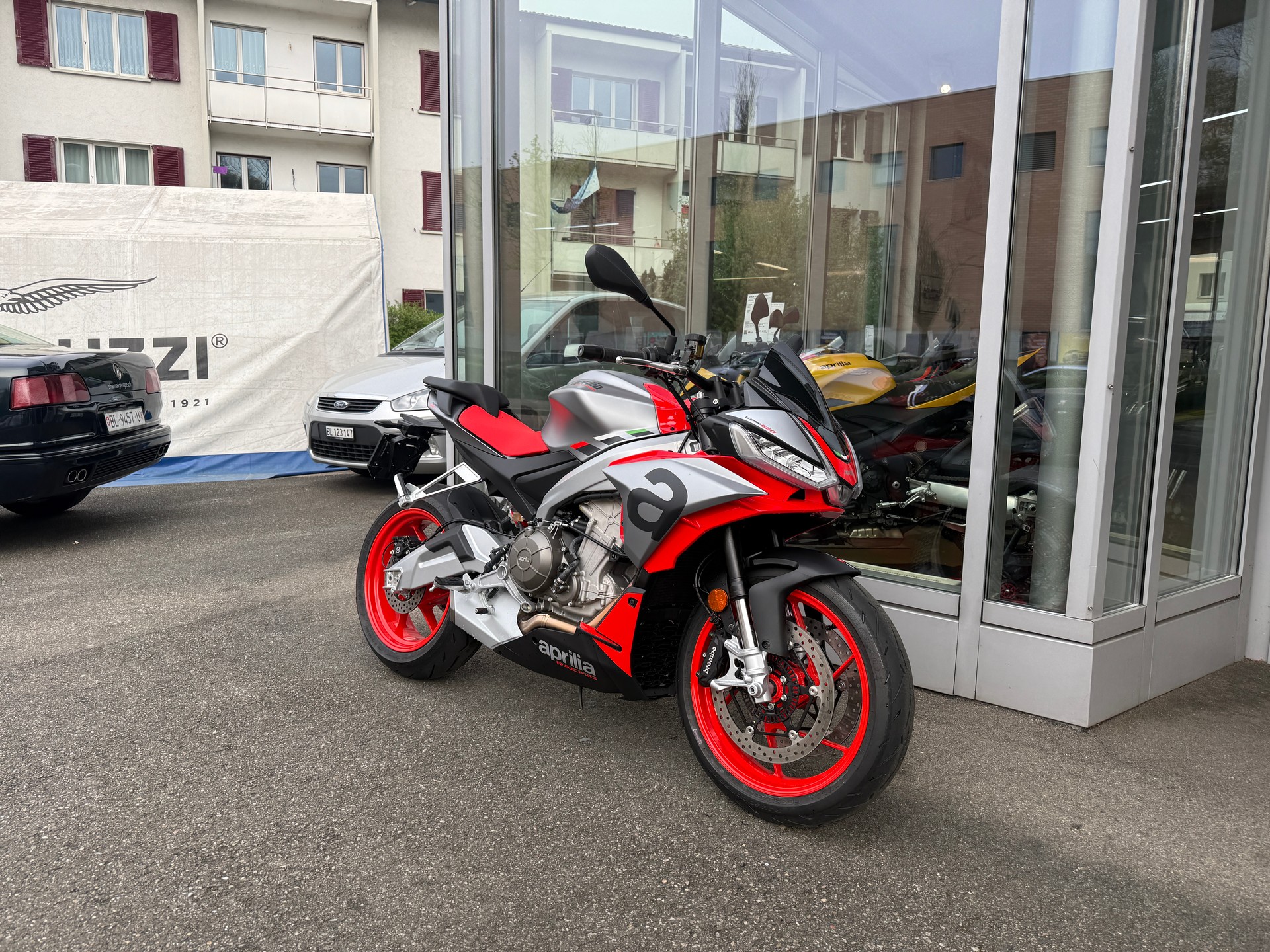 APRILIA Tuono 660