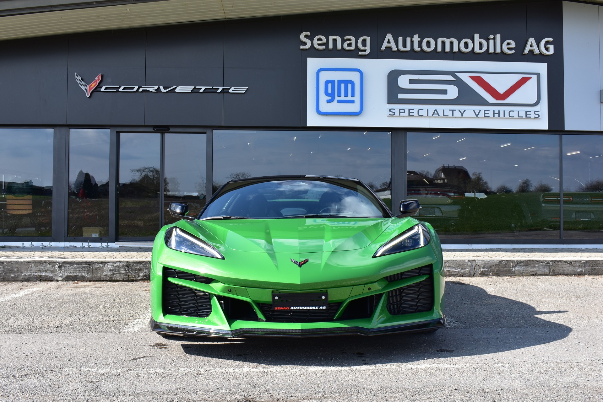CHEVROLET Corvette C8 E-Ray MY2026-image-1