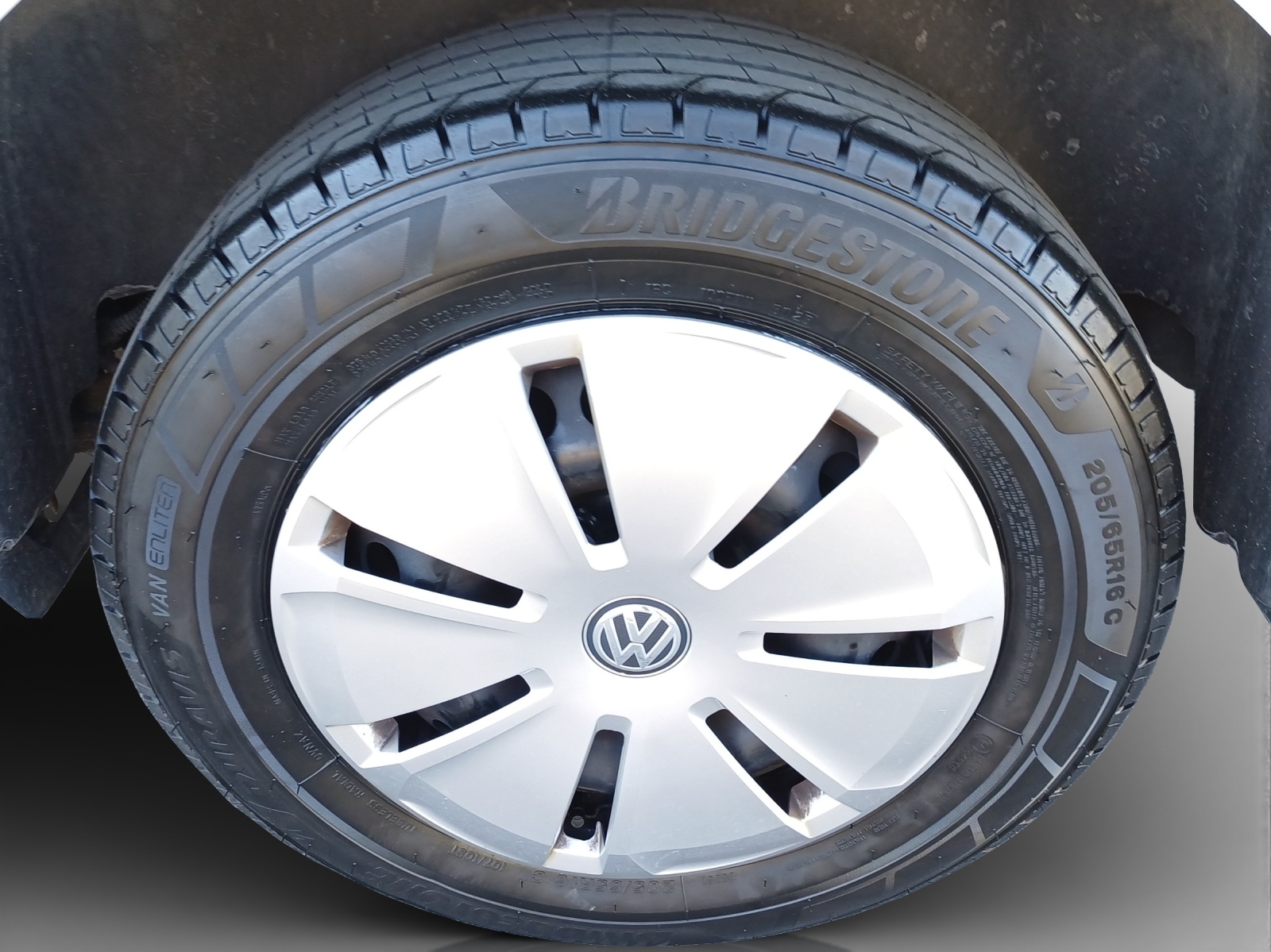 VW T6.1 2.0 TDI 4Motion-image-14