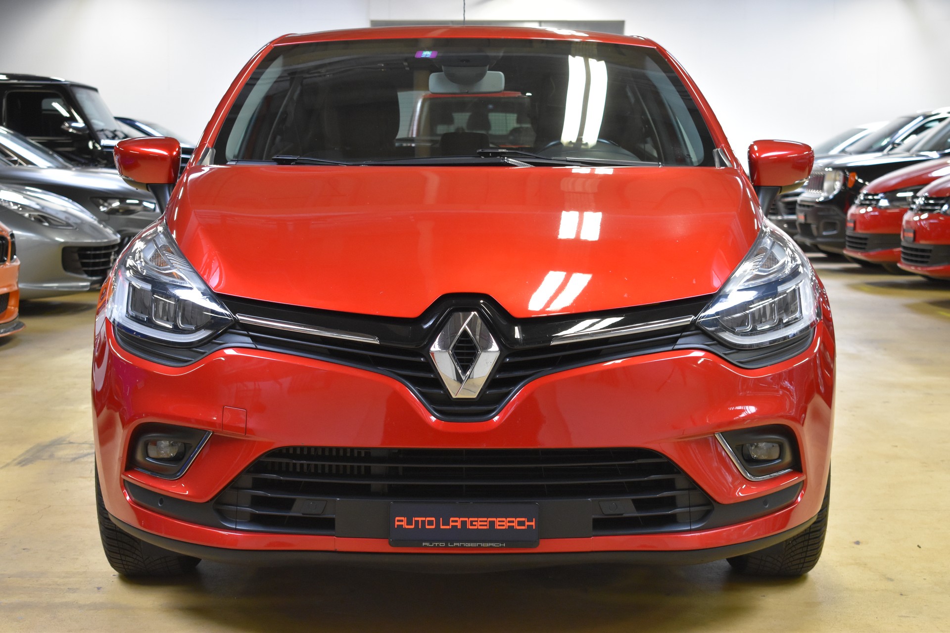RENAULT Clio 0.9 12V Intens - FaceLift Model 2019-image-4