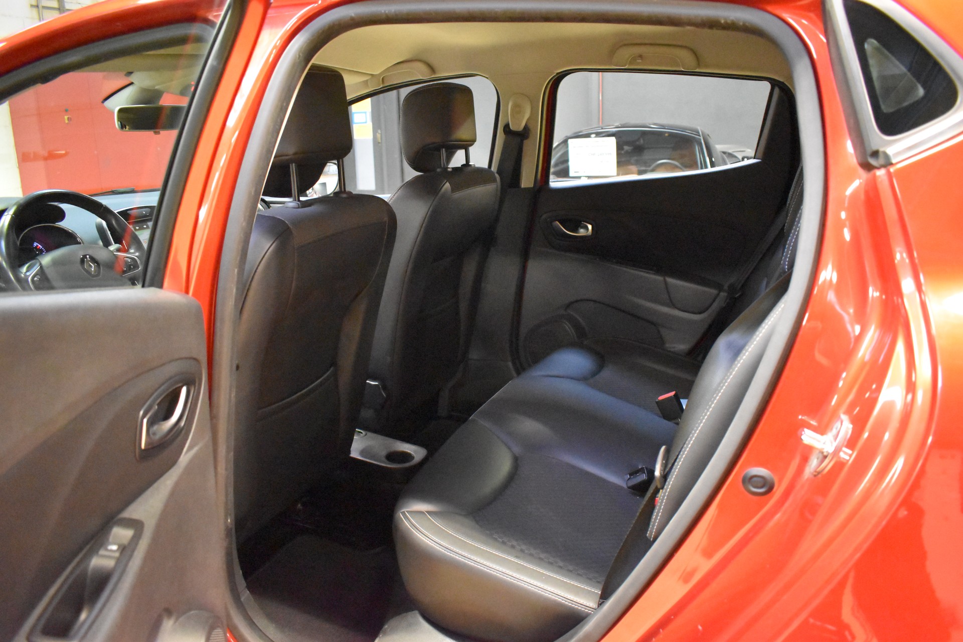 RENAULT Clio 0.9 12V Intens - FaceLift Model 2019-image-10