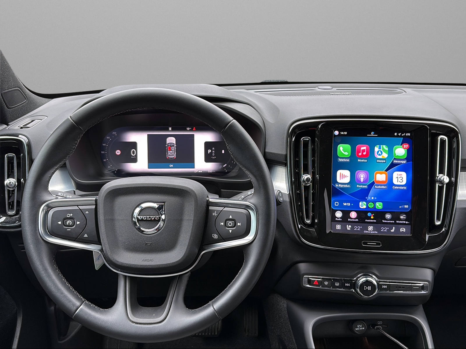 VOLVO XC40 B4 Benzin Mild Hybrid Plus Dark DCT-image-12