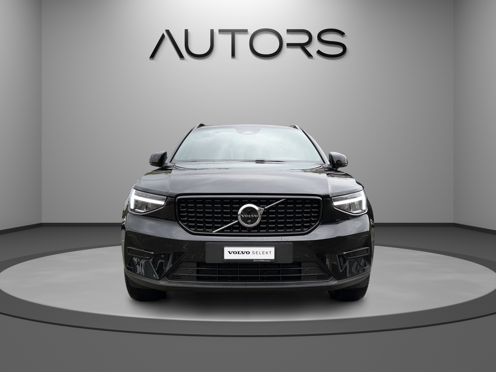 VOLVO XC40 B4 Benzin Mild Hybrid Plus Dark DCT-image-1