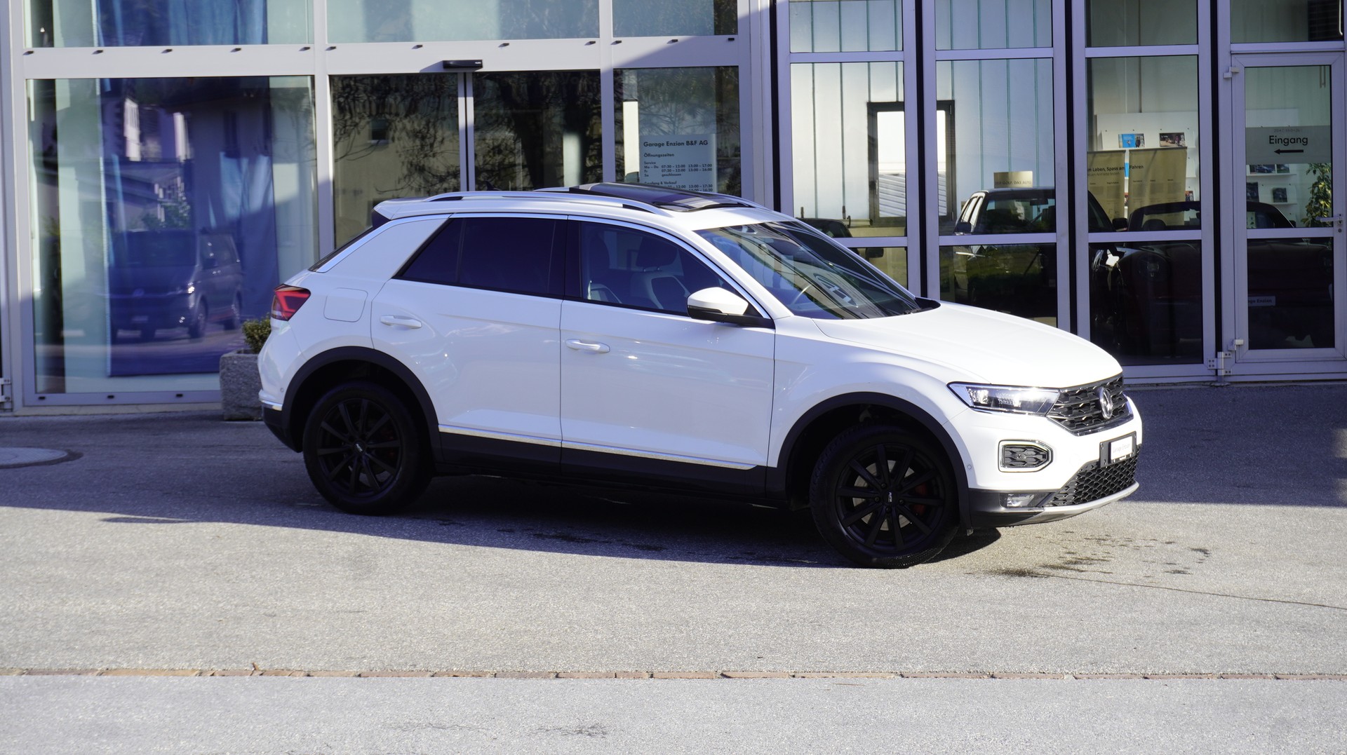 VW T-Roc 2.0 TSI Sport DSG 4Motion-image-5