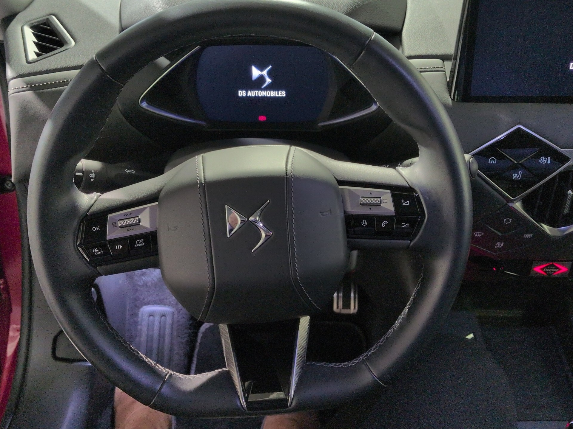 DS AUTOMOBILES DS 3 E-Tense 156 Opera-image-9