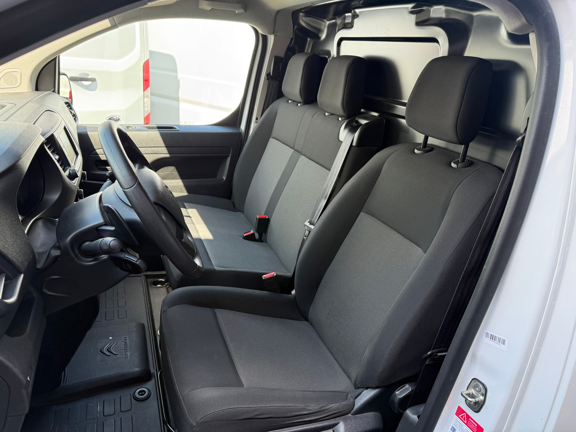 CITROEN Jumpy 2.0 BlueHDi 145 XL EAT8 Automat-image-6