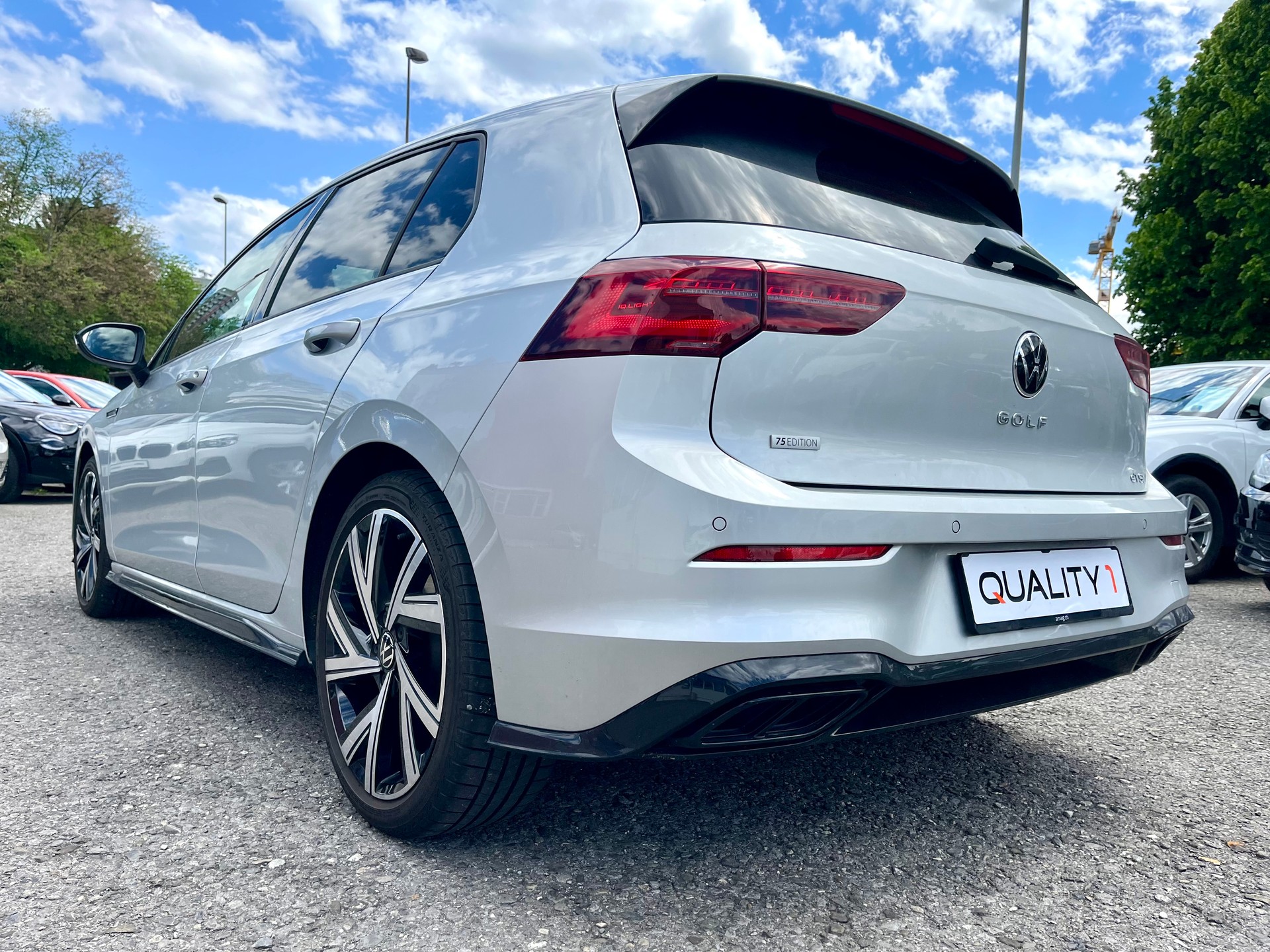 VW Golf 1.5 75Edition-eTSI mHEV ACT **R-Line**7Gang DSG-image-7