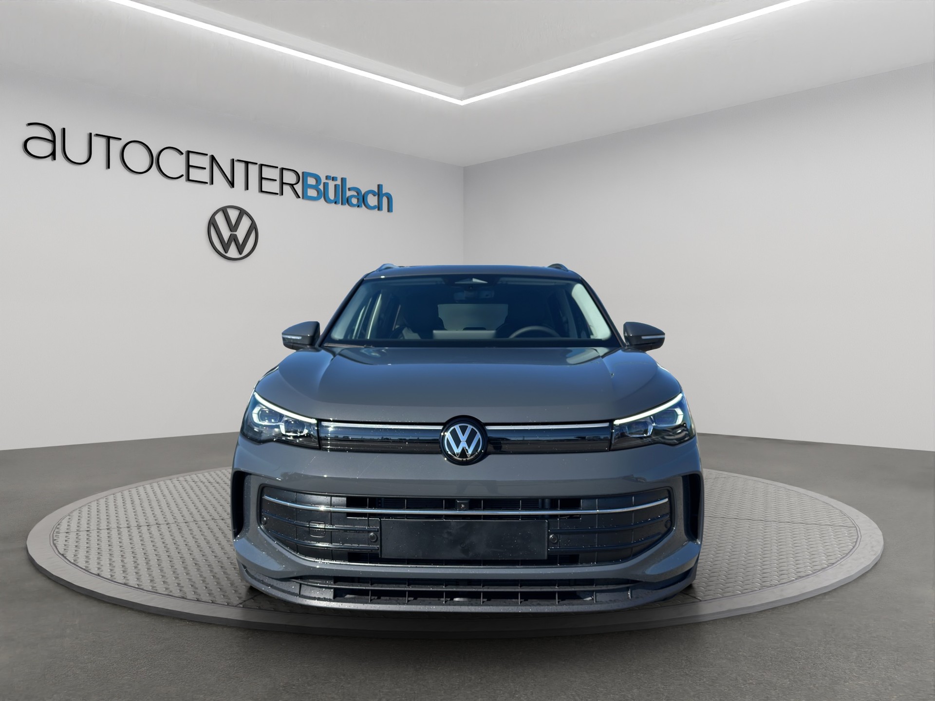 VW Tiguan 2.0 TSI DSG United 4Motion-image-1
