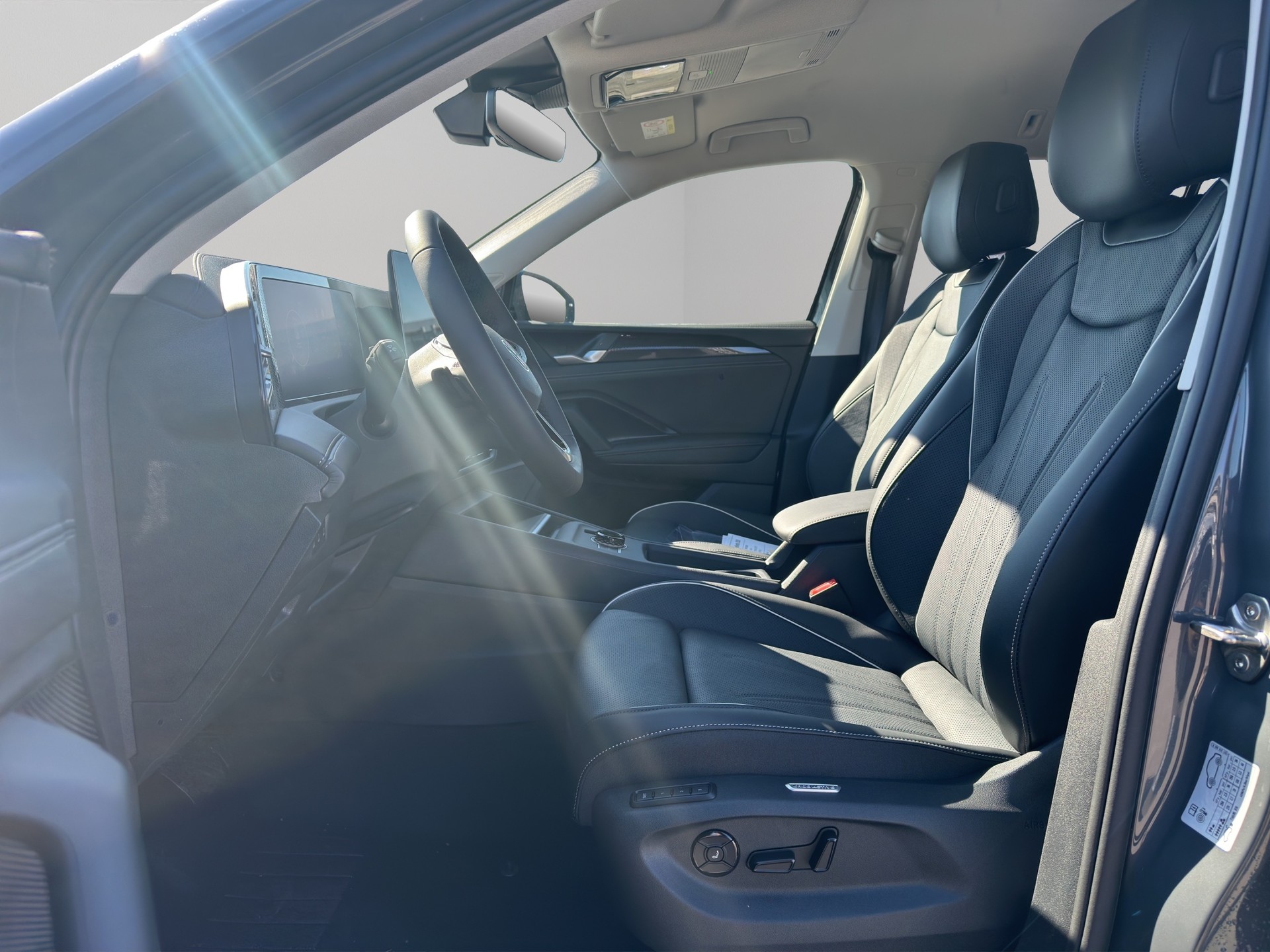 VW Tiguan 2.0 TSI DSG United 4Motion-image-8
