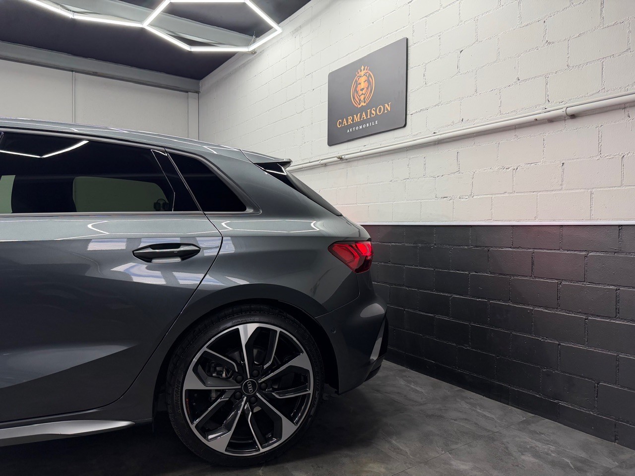 AUDI A3 Sportback 35 TFSI S line Attraction S-tronic-image-3