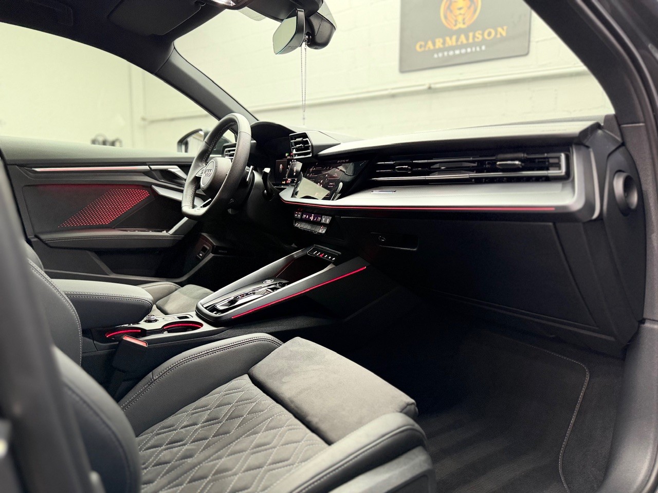AUDI A3 Sportback 35 TFSI S line Attraction S-tronic-image-19