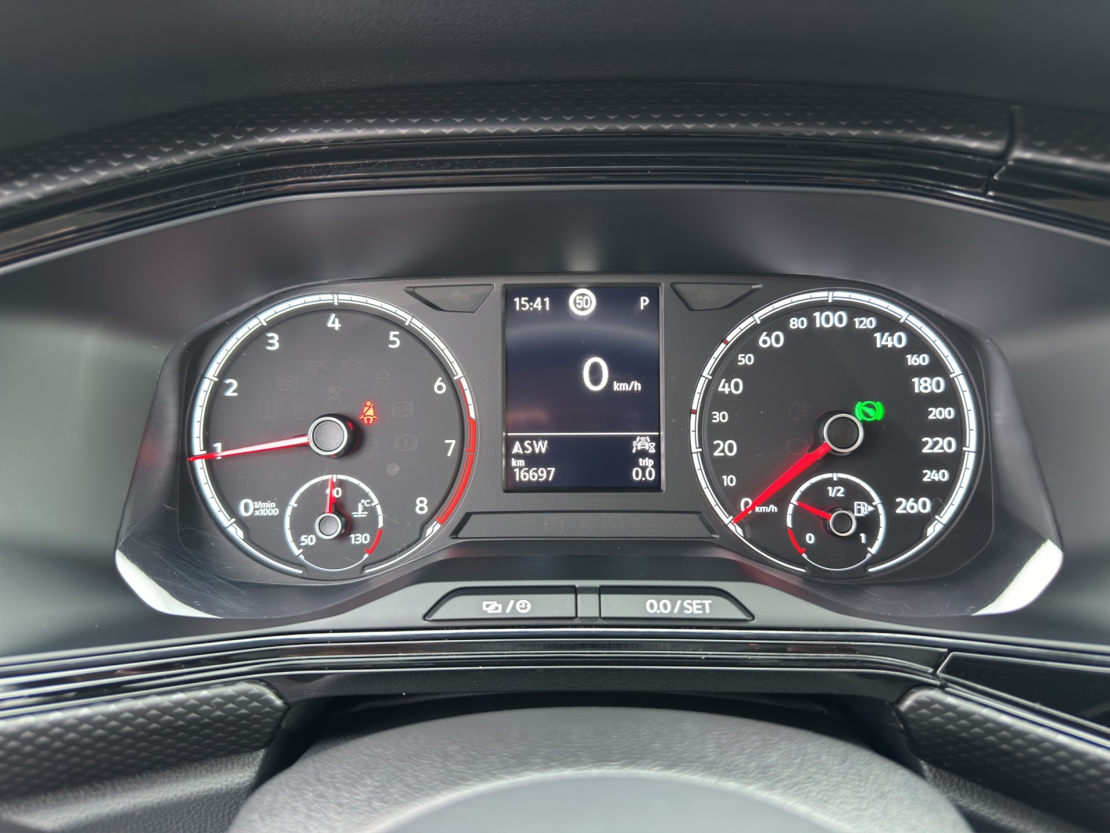 VW T-Cross 1.0 TSI Life DSG-image-5