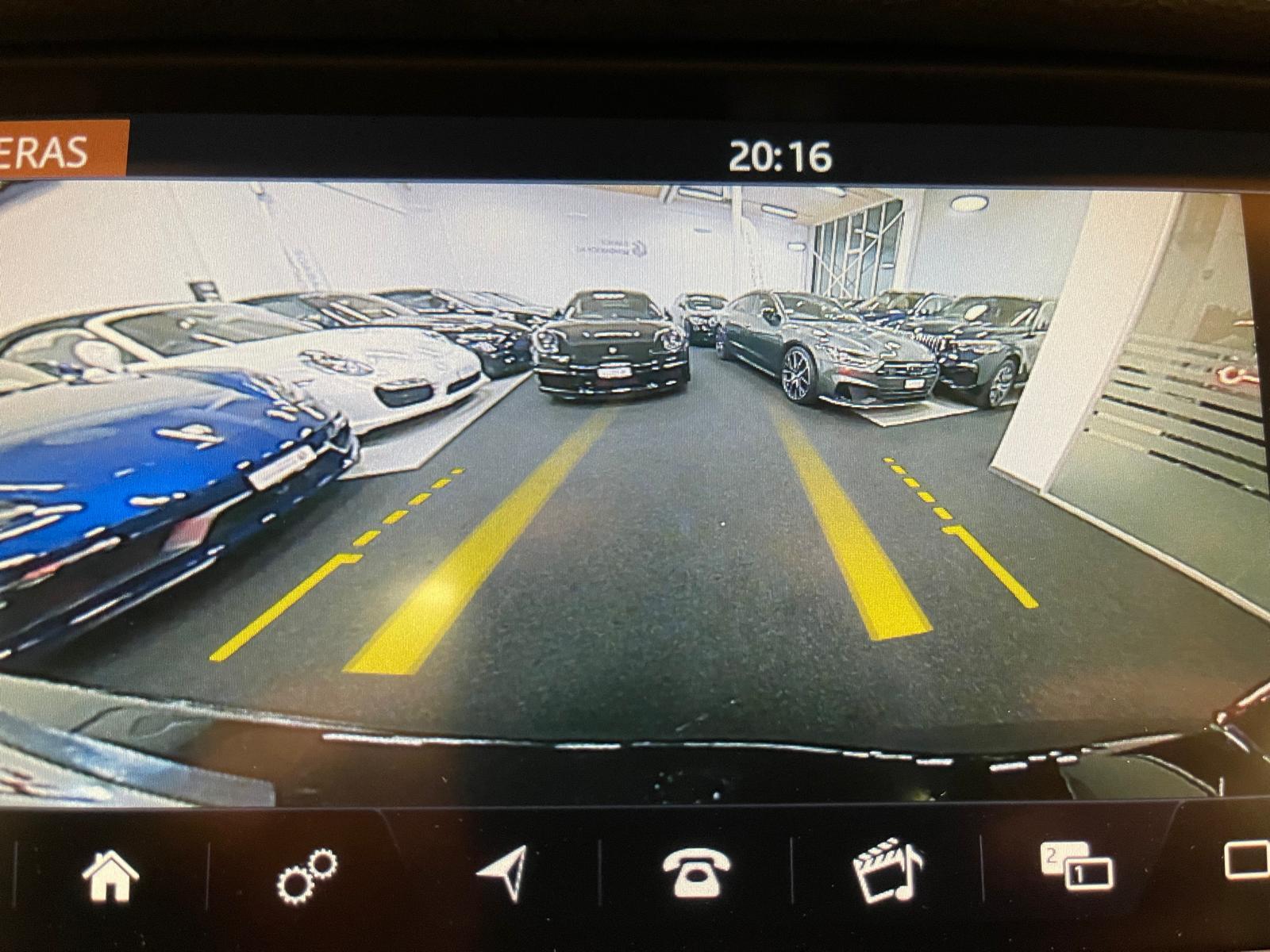LAND ROVER Discovery Sport 2.0 Si4 HSE-image-21