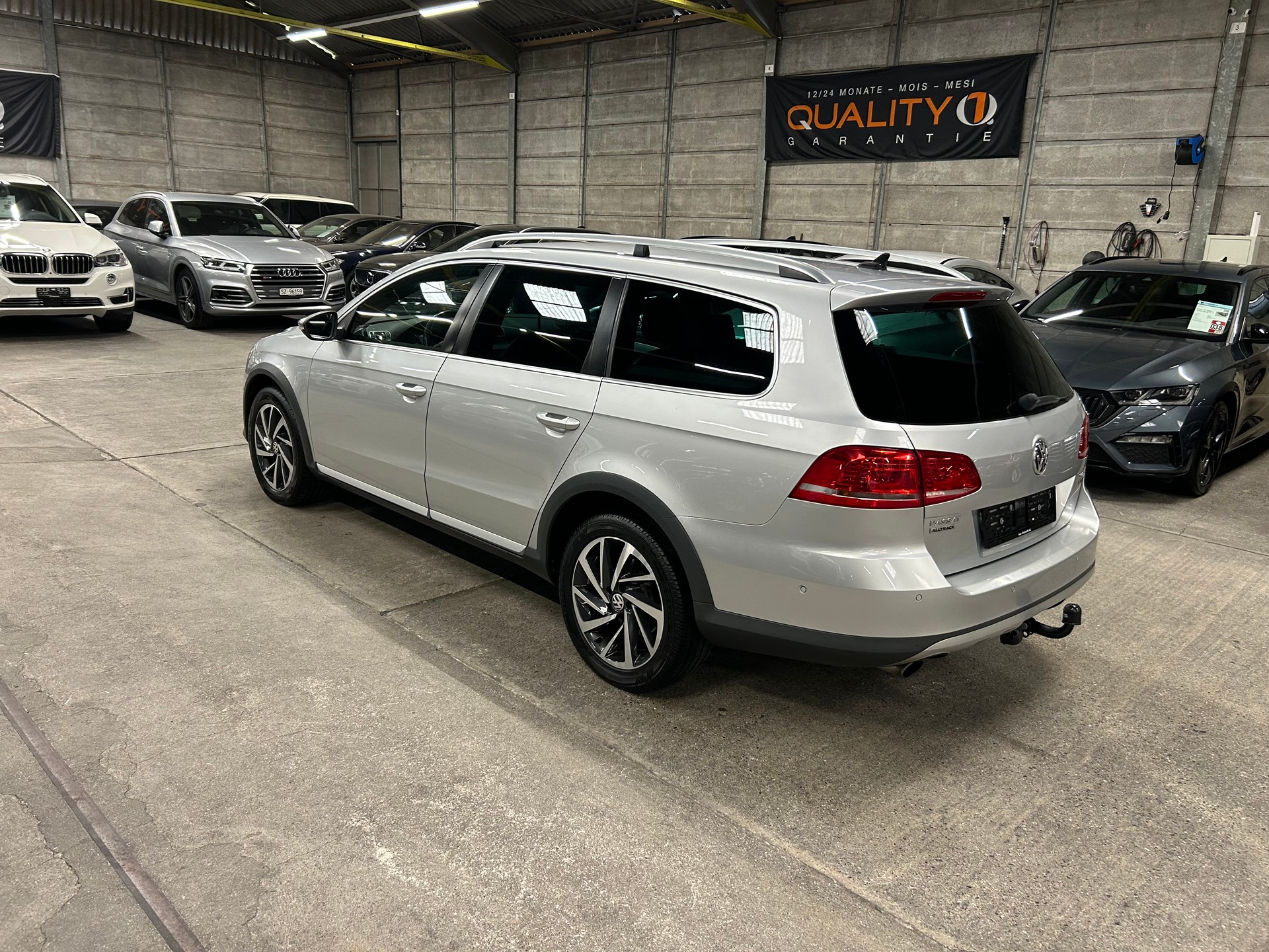 VW Passat Alltrack 2.0 TSI 4Motion DSG-image-5