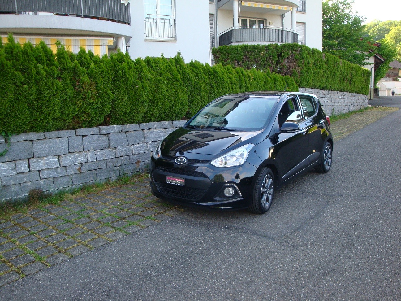 Car photo