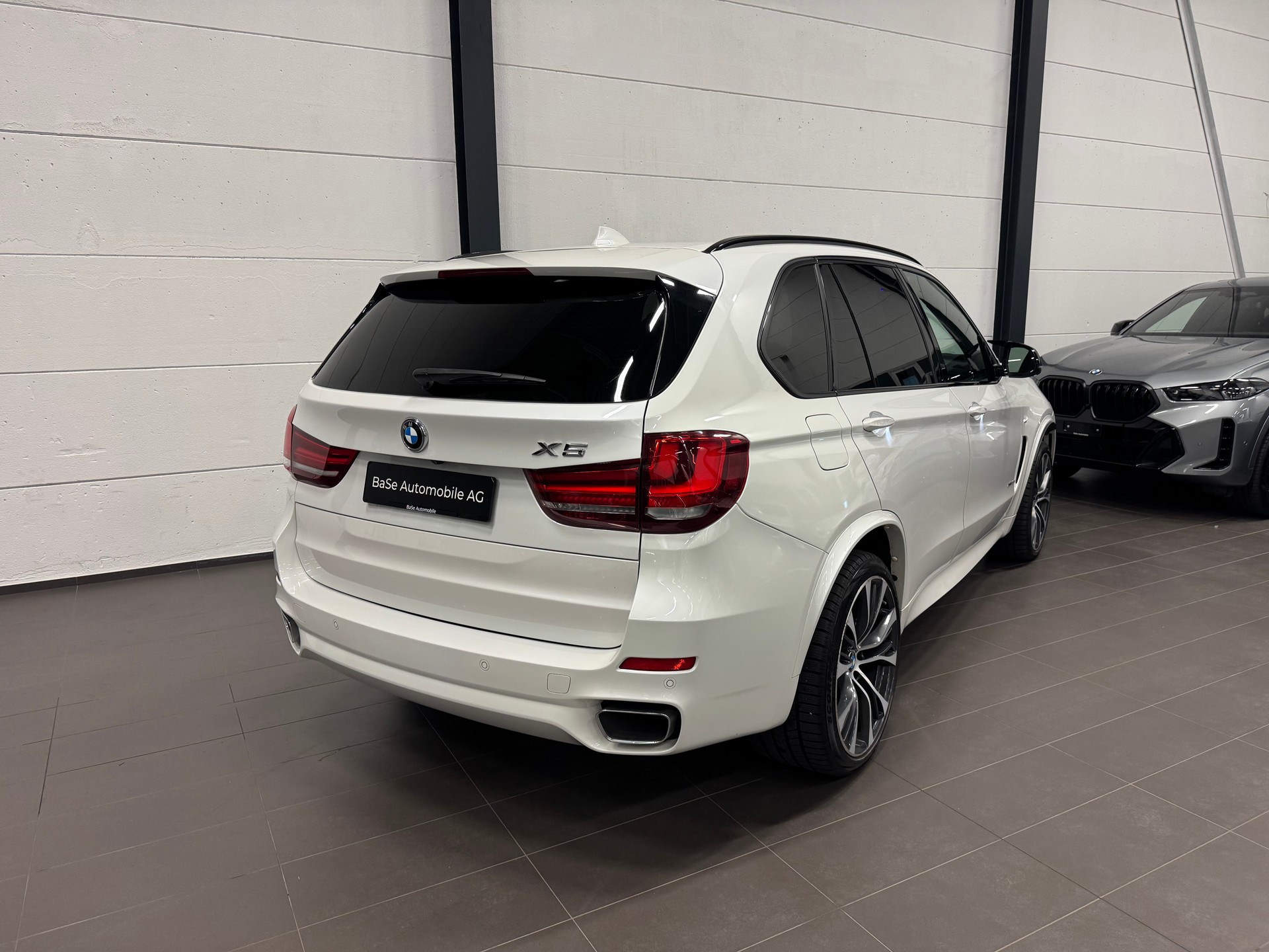 BMW X5 xDrive 40d Steptronic M Sport-image-13