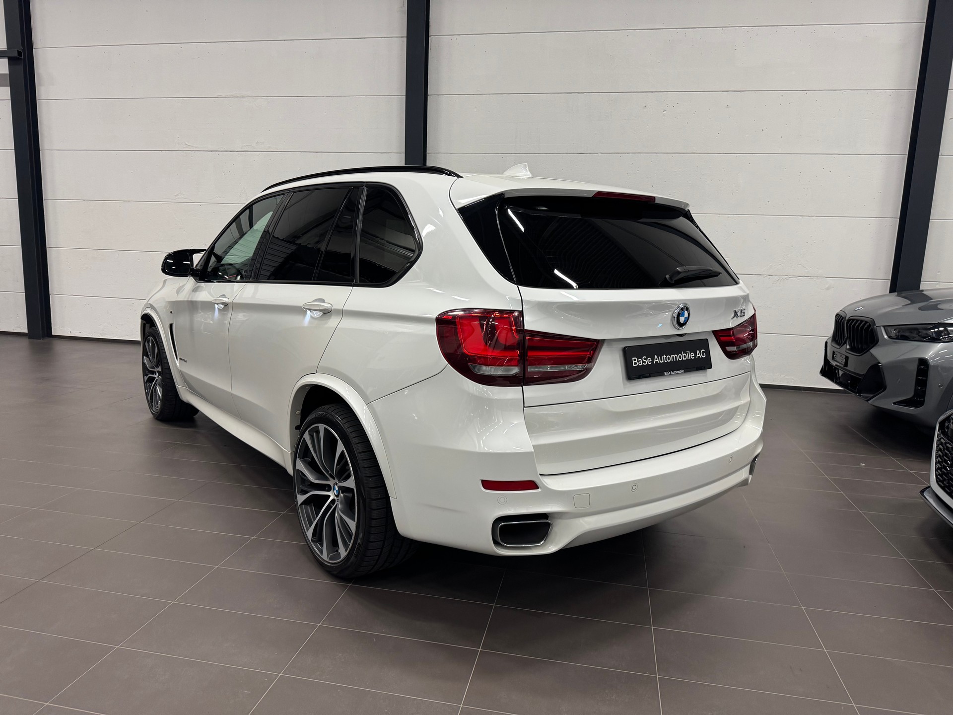 BMW X5 xDrive 40d Steptronic M Sport-image-12