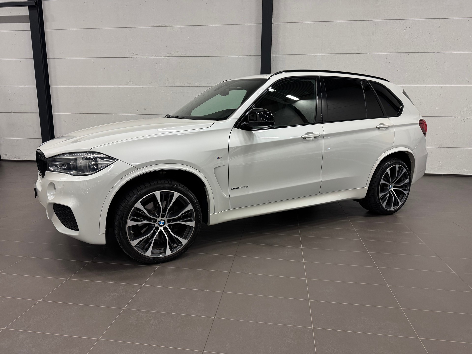 BMW X5 xDrive 40d Steptronic M Sport-image-2