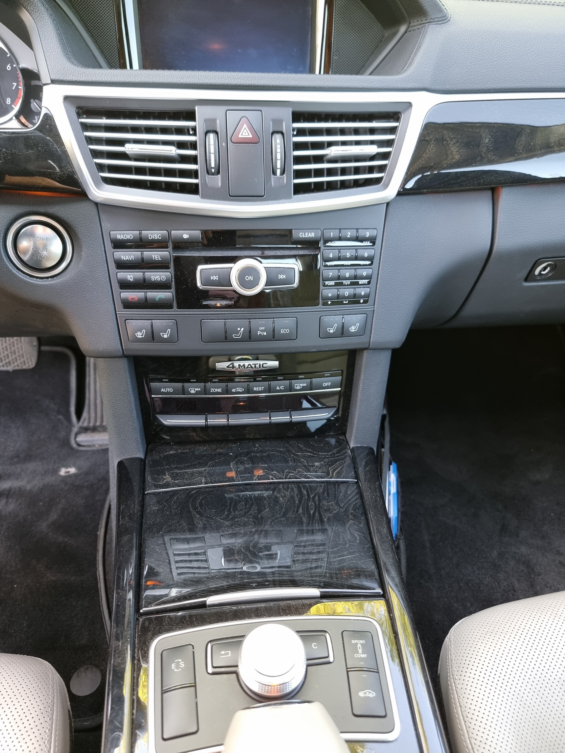 MERCEDES-BENZ E 350 V6 BlueEF Eleg. 4matic-image-4