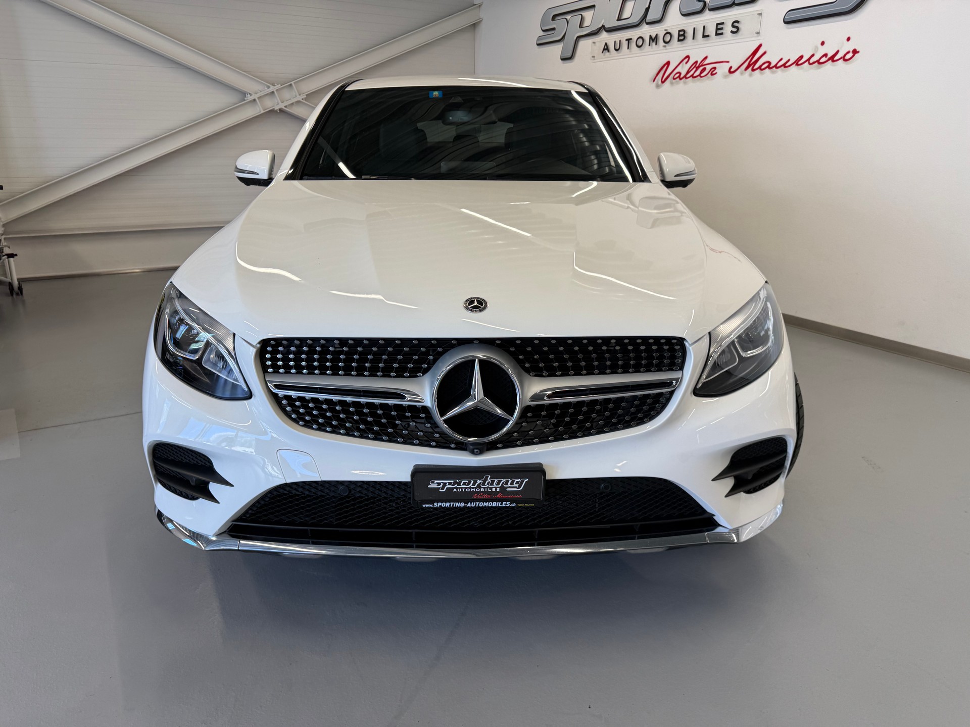 MERCEDES-BENZ GLC Coupé 250 AMG Line 4Matic 9G-Tronic-image-4