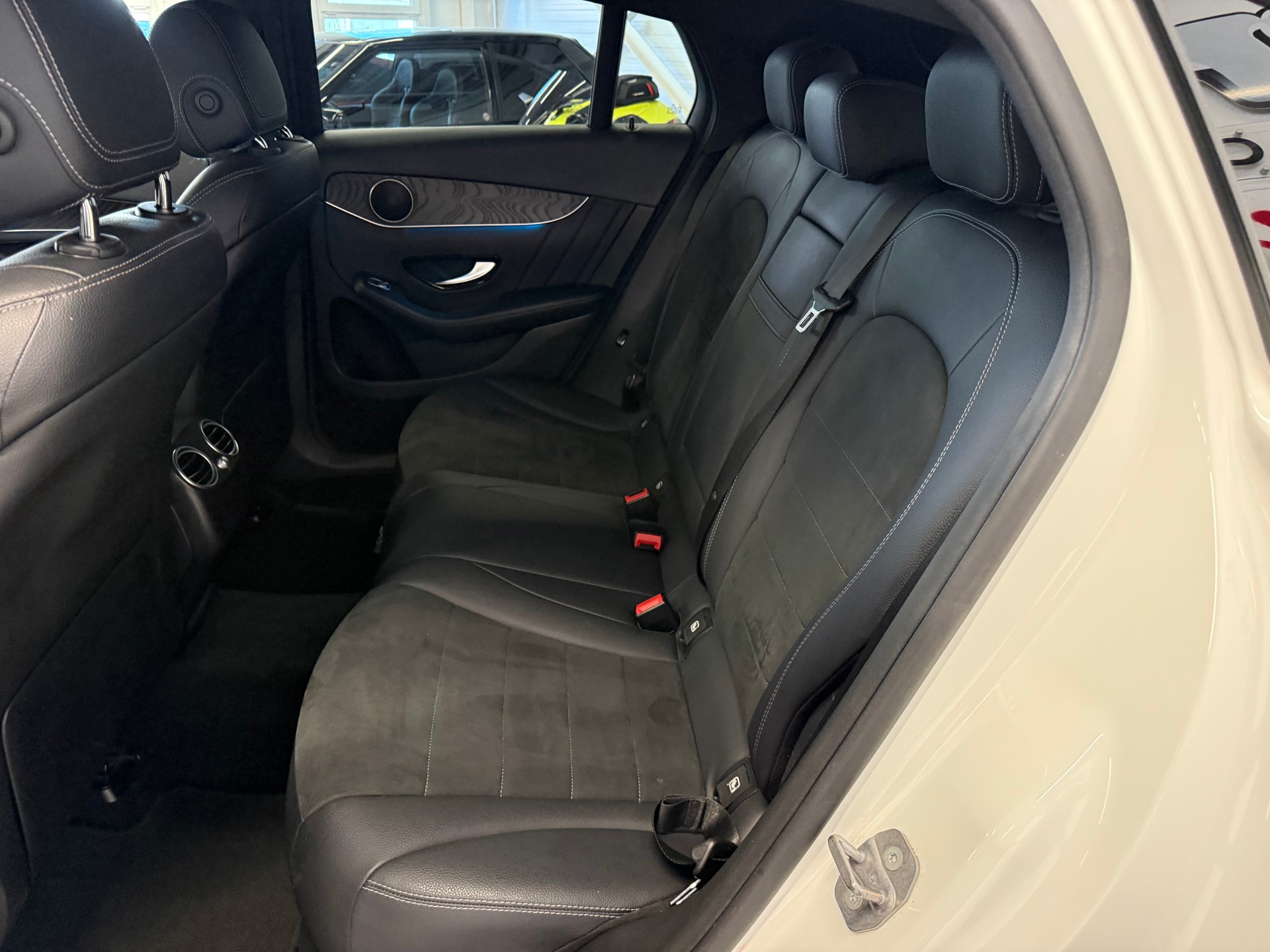 MERCEDES-BENZ GLC Coupé 250 AMG Line 4Matic 9G-Tronic-image-13