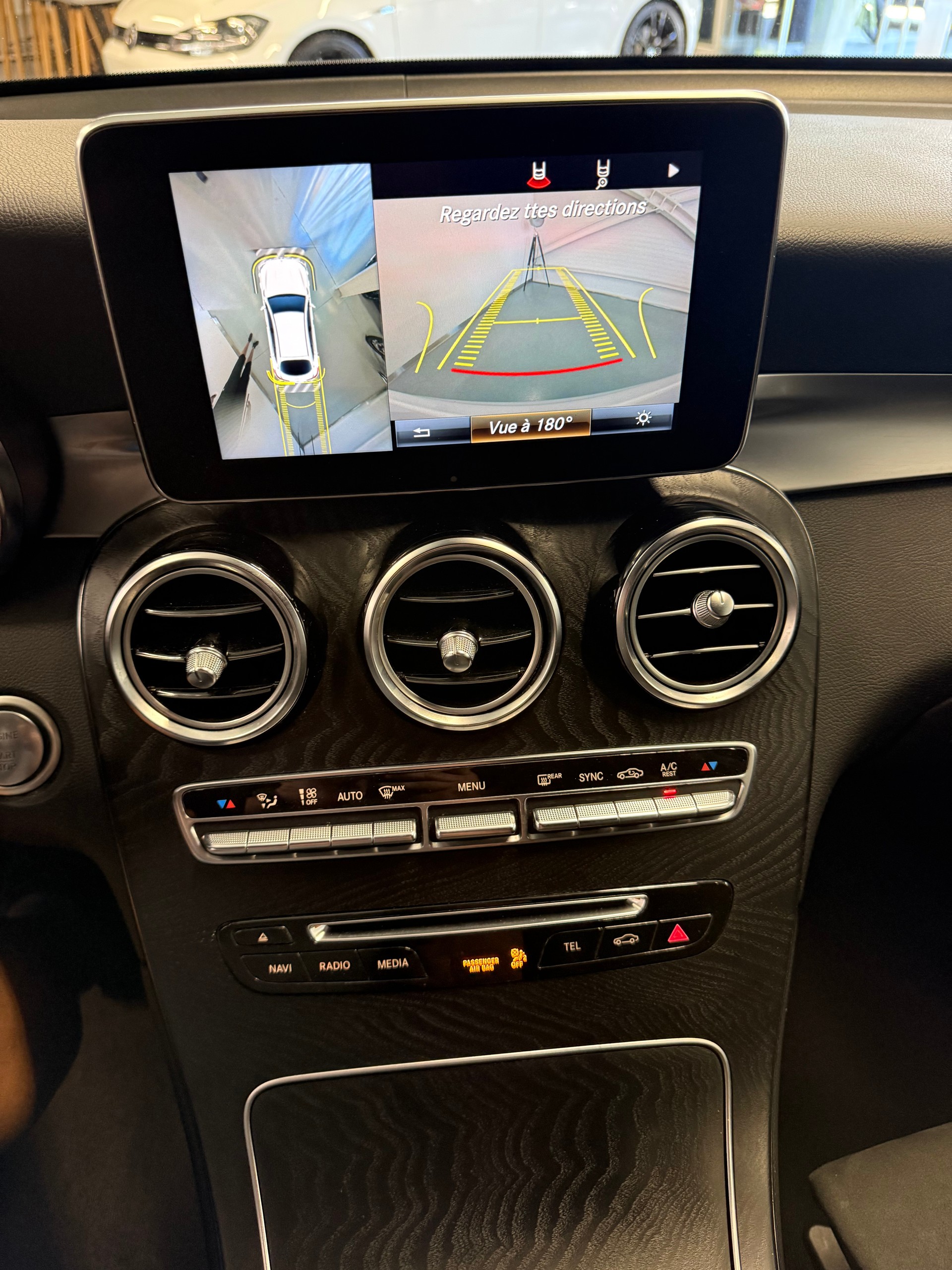 MERCEDES-BENZ GLC Coupé 250 AMG Line 4Matic 9G-Tronic-image-14